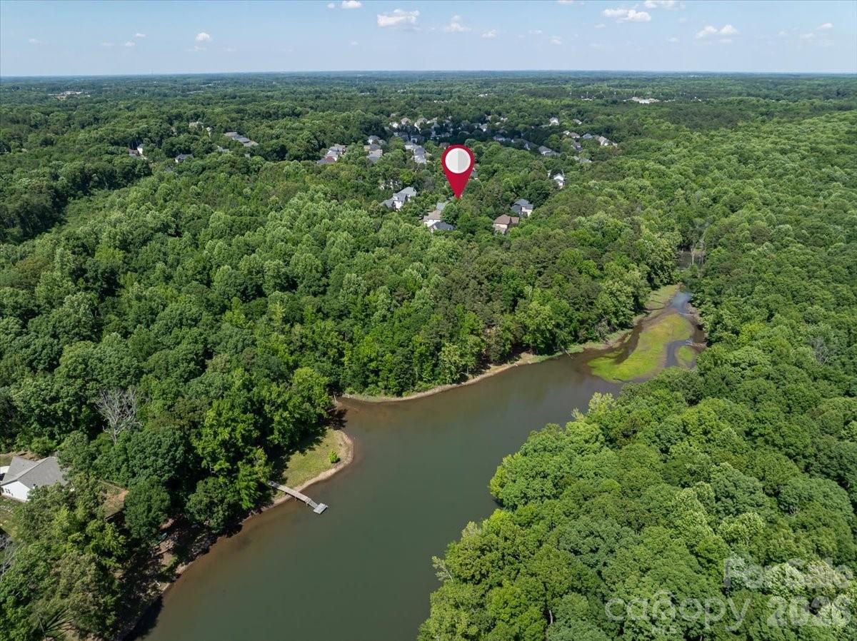 6410 Latta Springs Circle — Huntersville