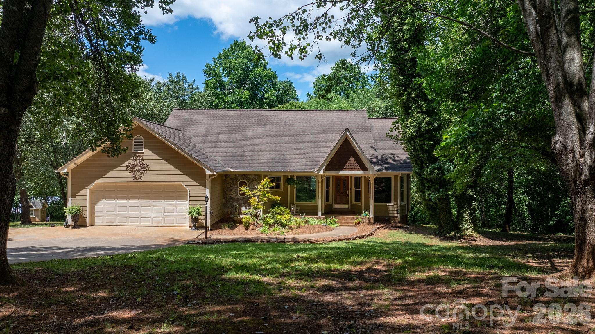 4093 Fairview Drive — Maiden