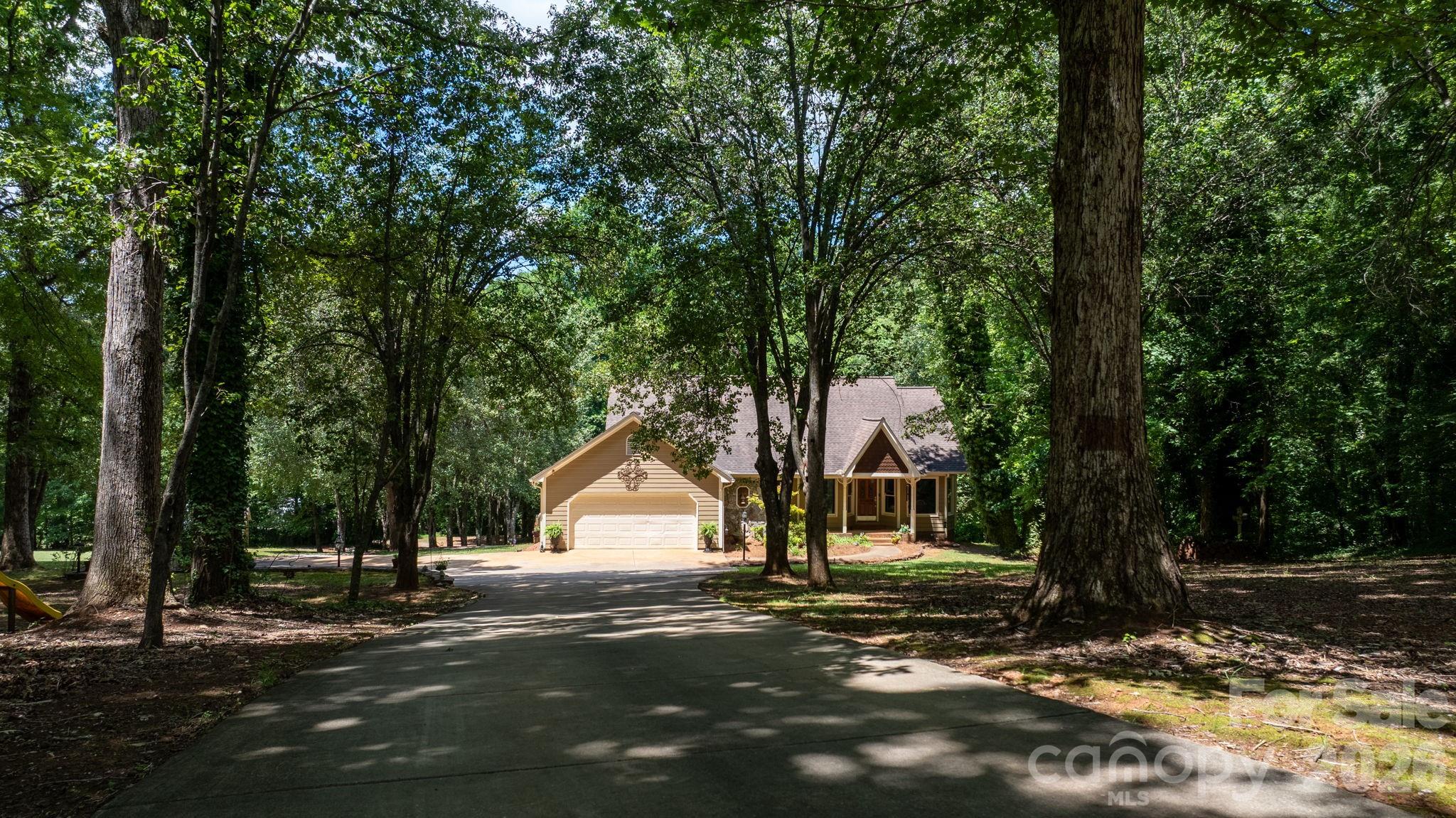 4093 Fairview Drive — Maiden