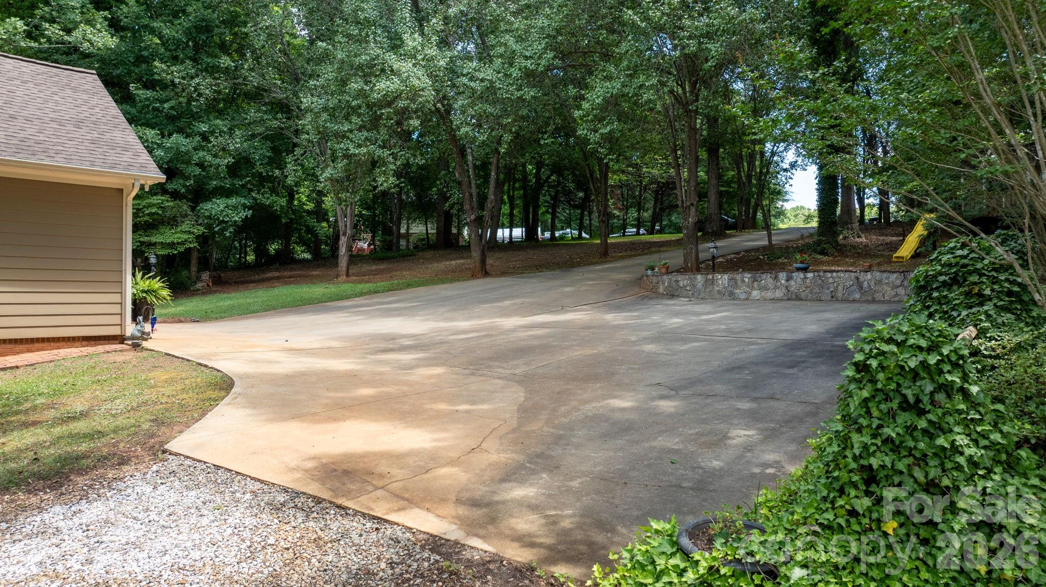 4093 Fairview Drive — Maiden