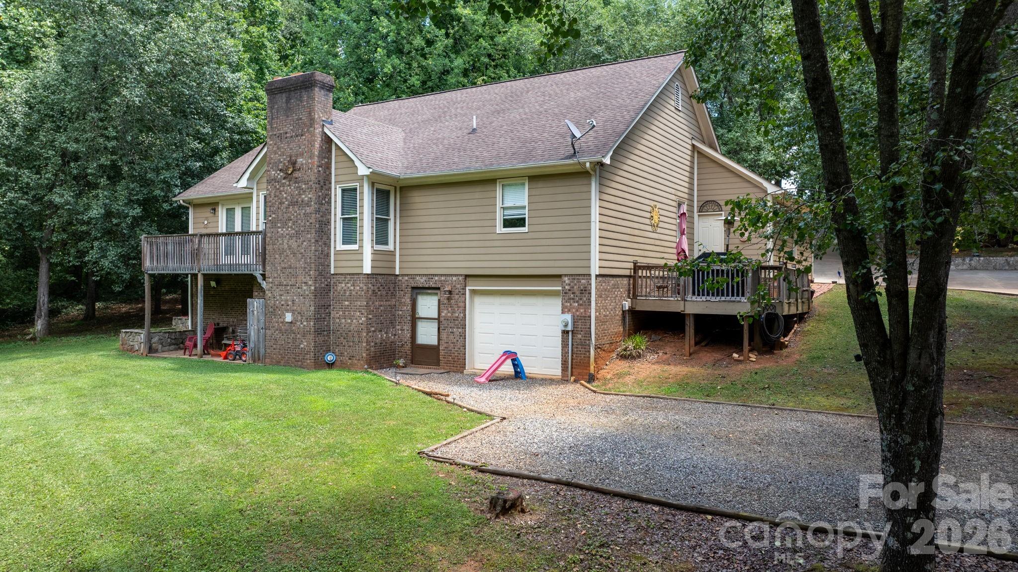 4093 Fairview Drive — Maiden
