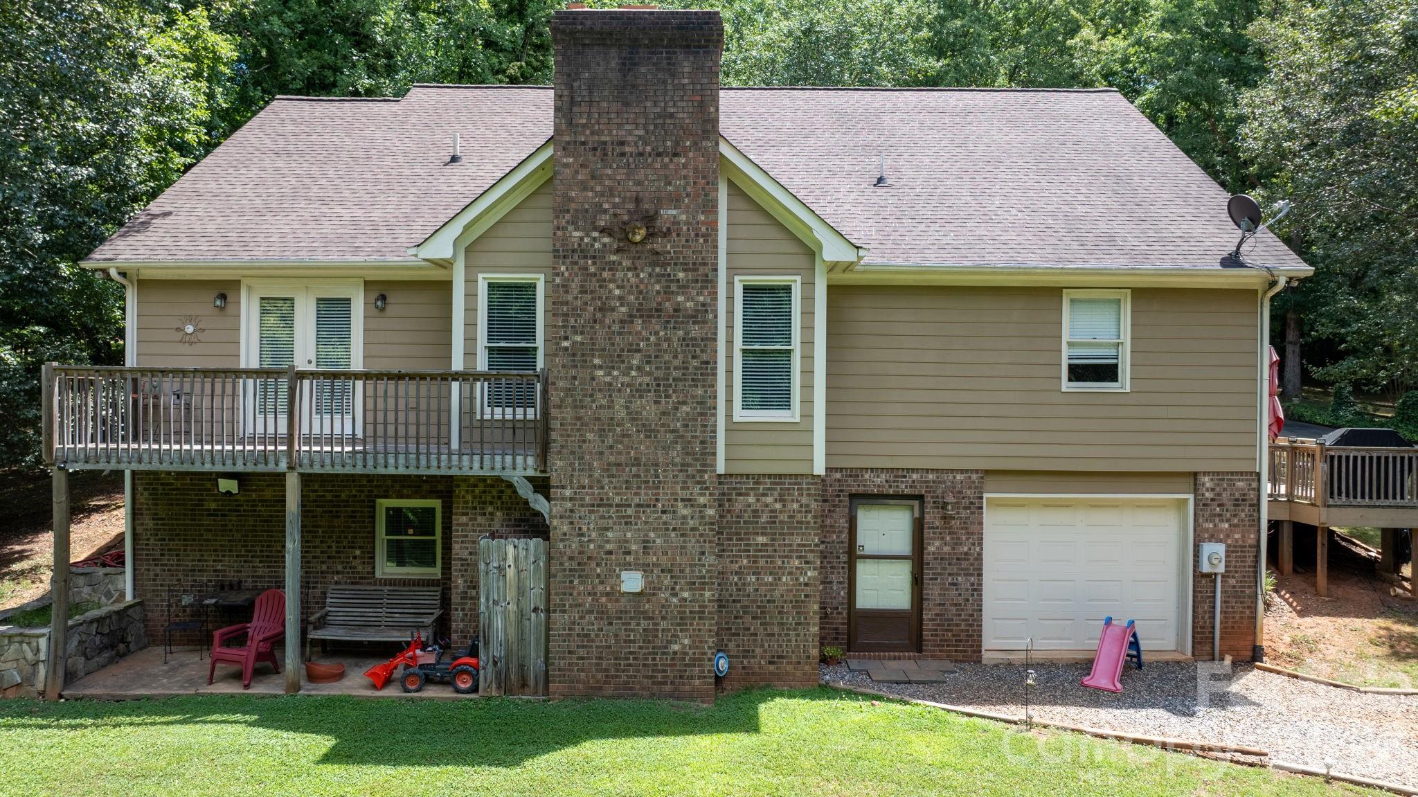 4093 Fairview Drive — Maiden