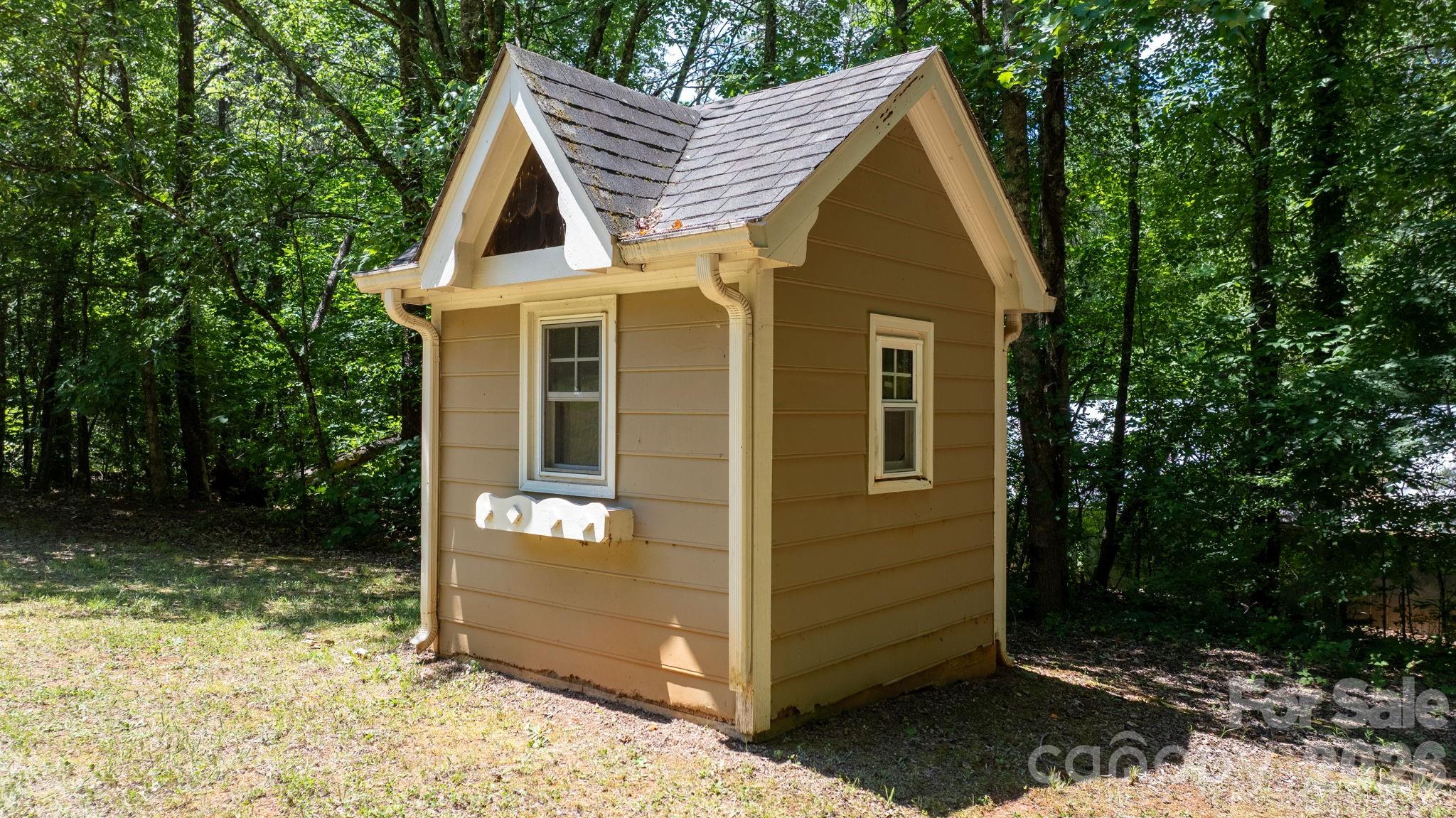 4093 Fairview Drive — Maiden