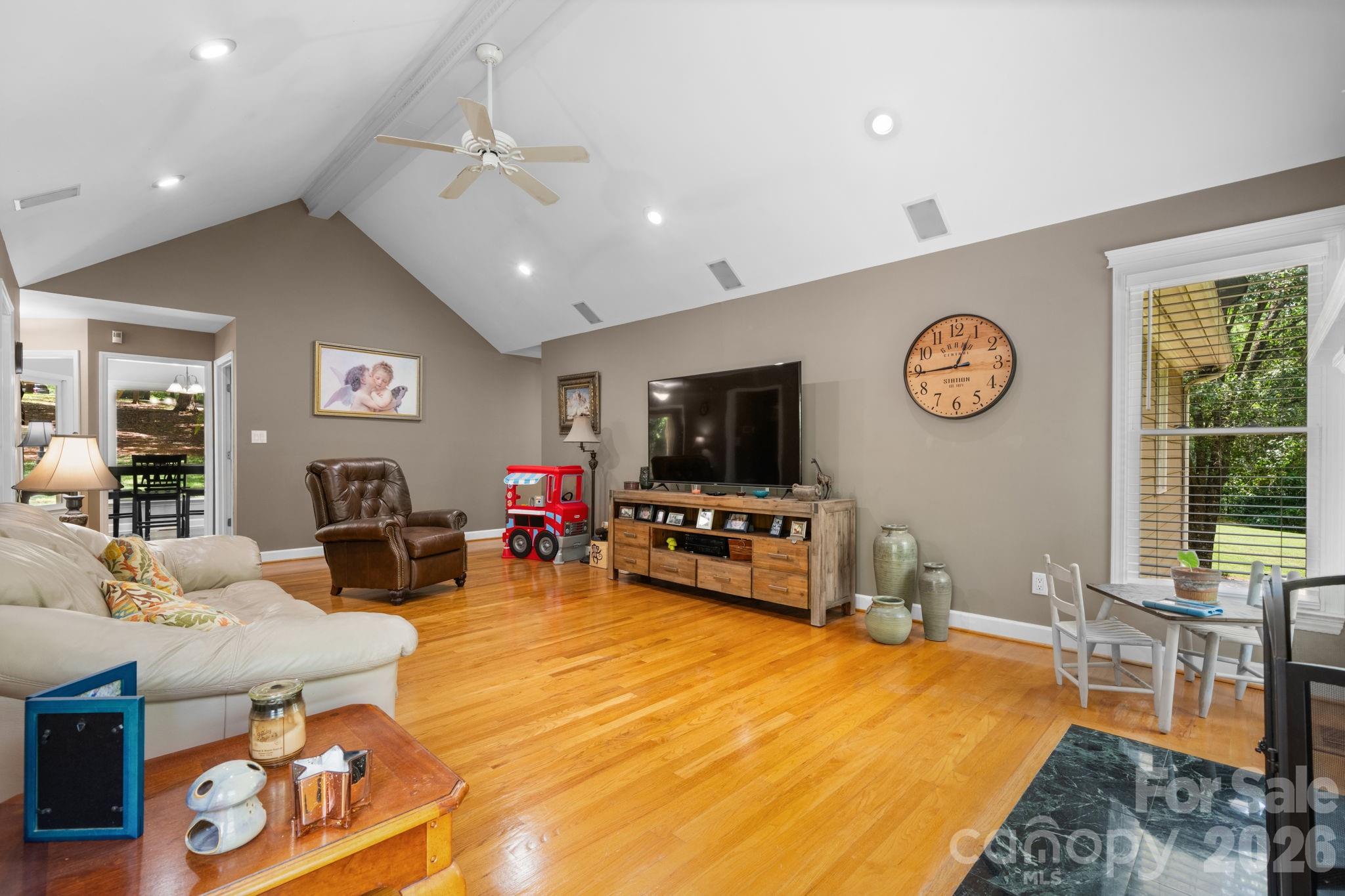 4093 Fairview Drive — Maiden