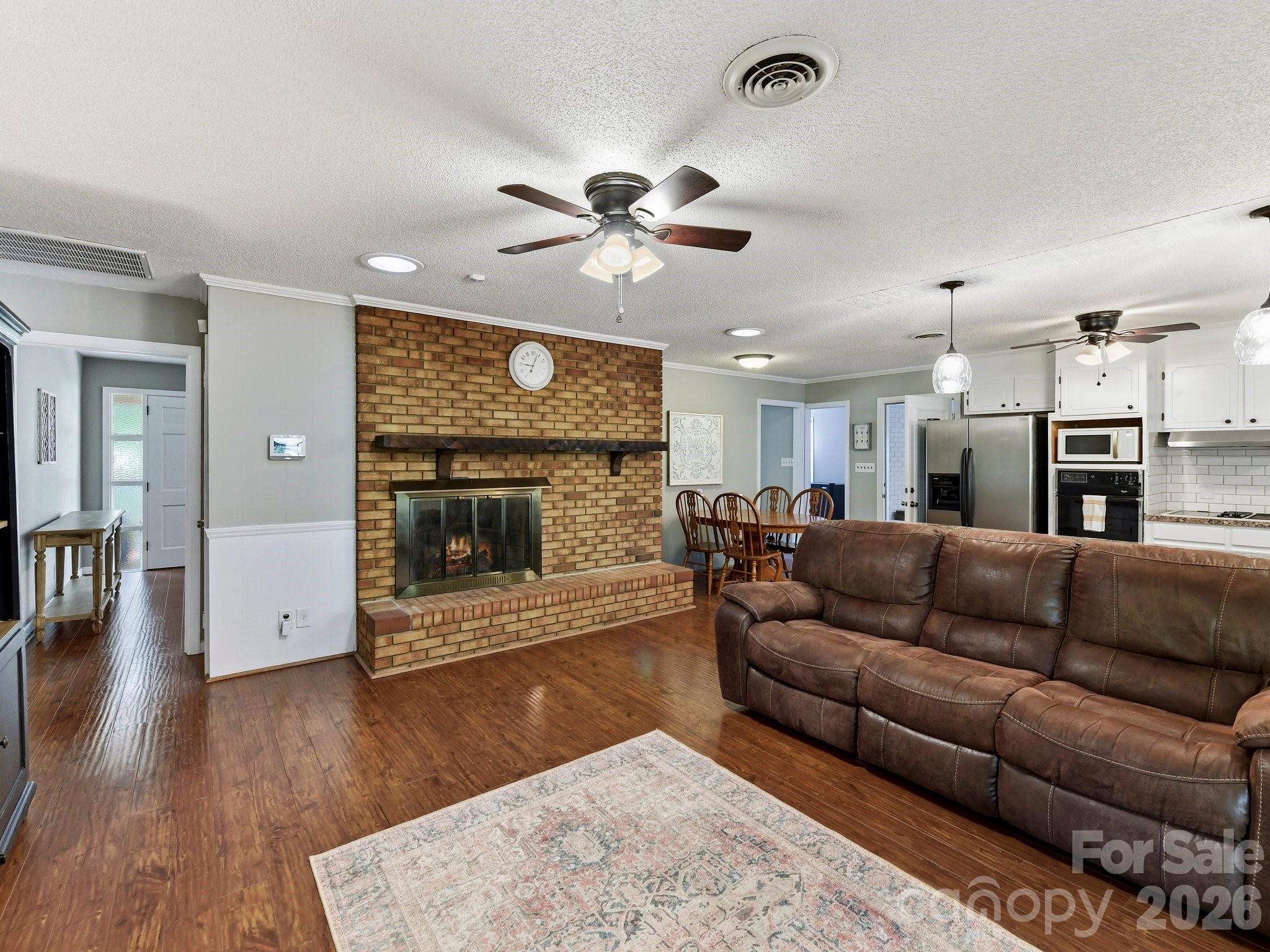 1303 Quail Drive — Monroe