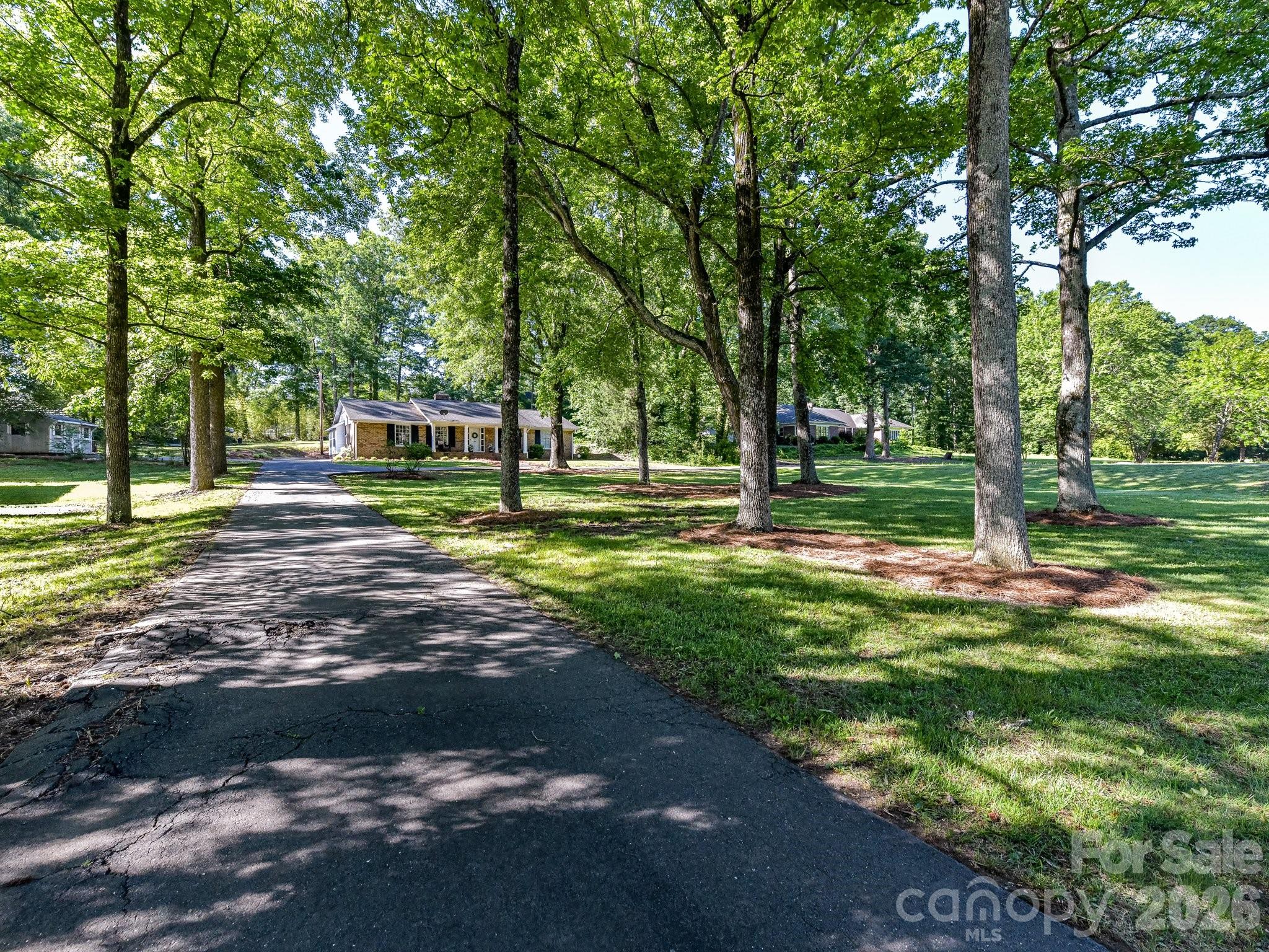 1303 Quail Drive — Monroe