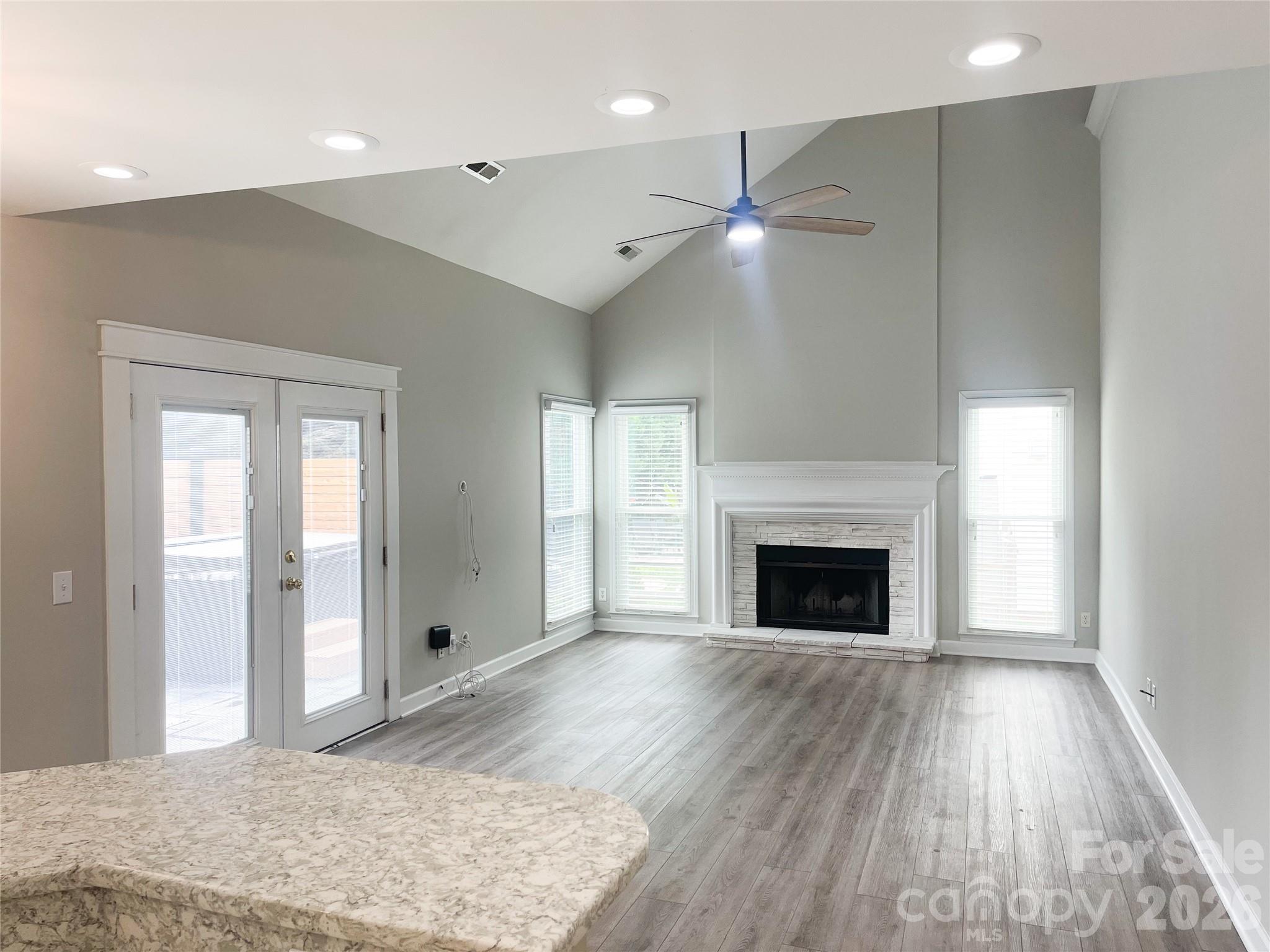 19942 Scanmar Lane — Cornelius