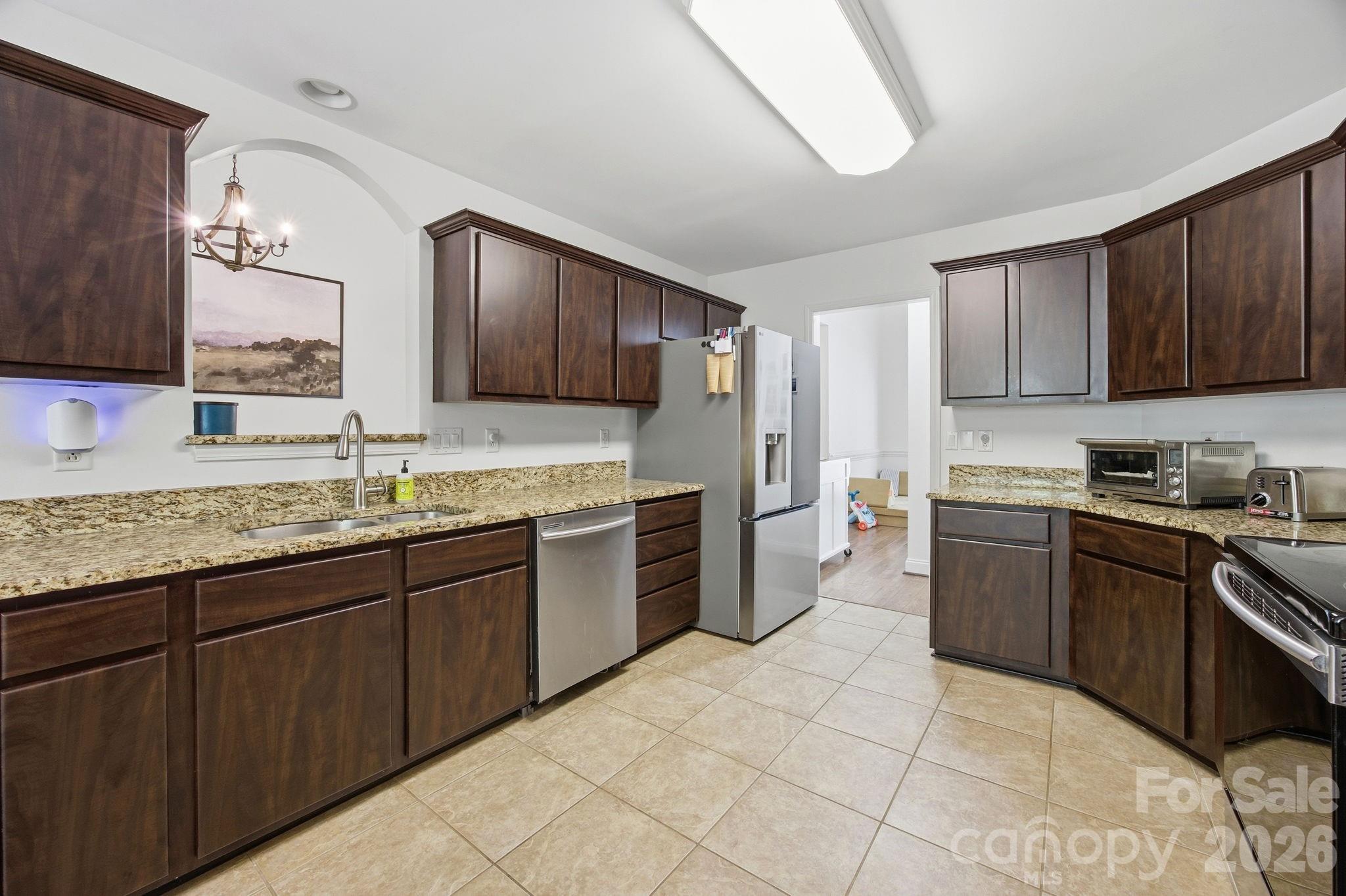 3208 Continental Drive — Monroe
