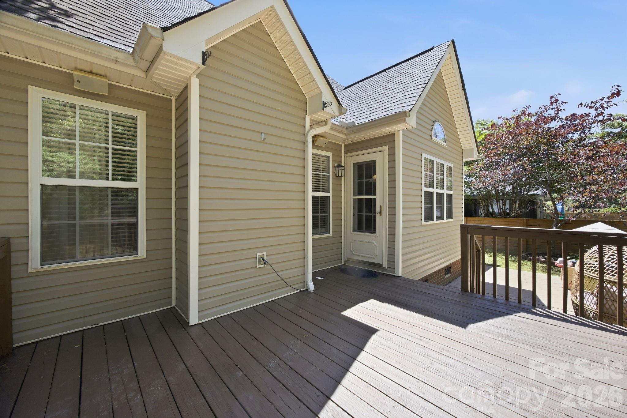 3208 Continental Drive — Monroe