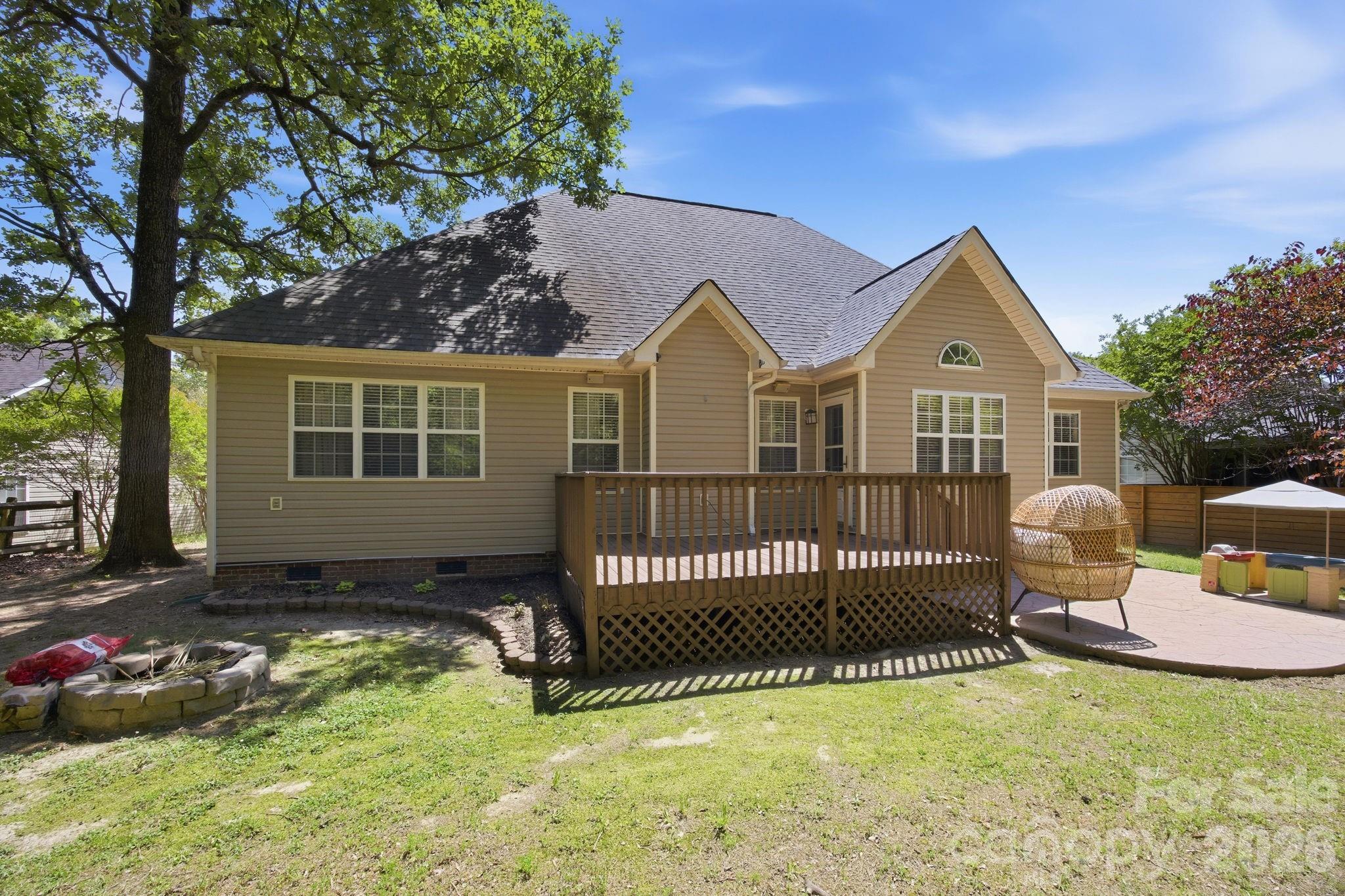 3208 Continental Drive — Monroe