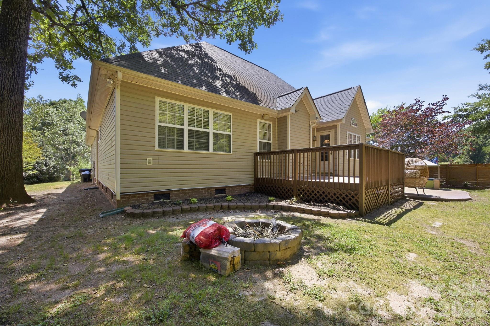 3208 Continental Drive — Monroe