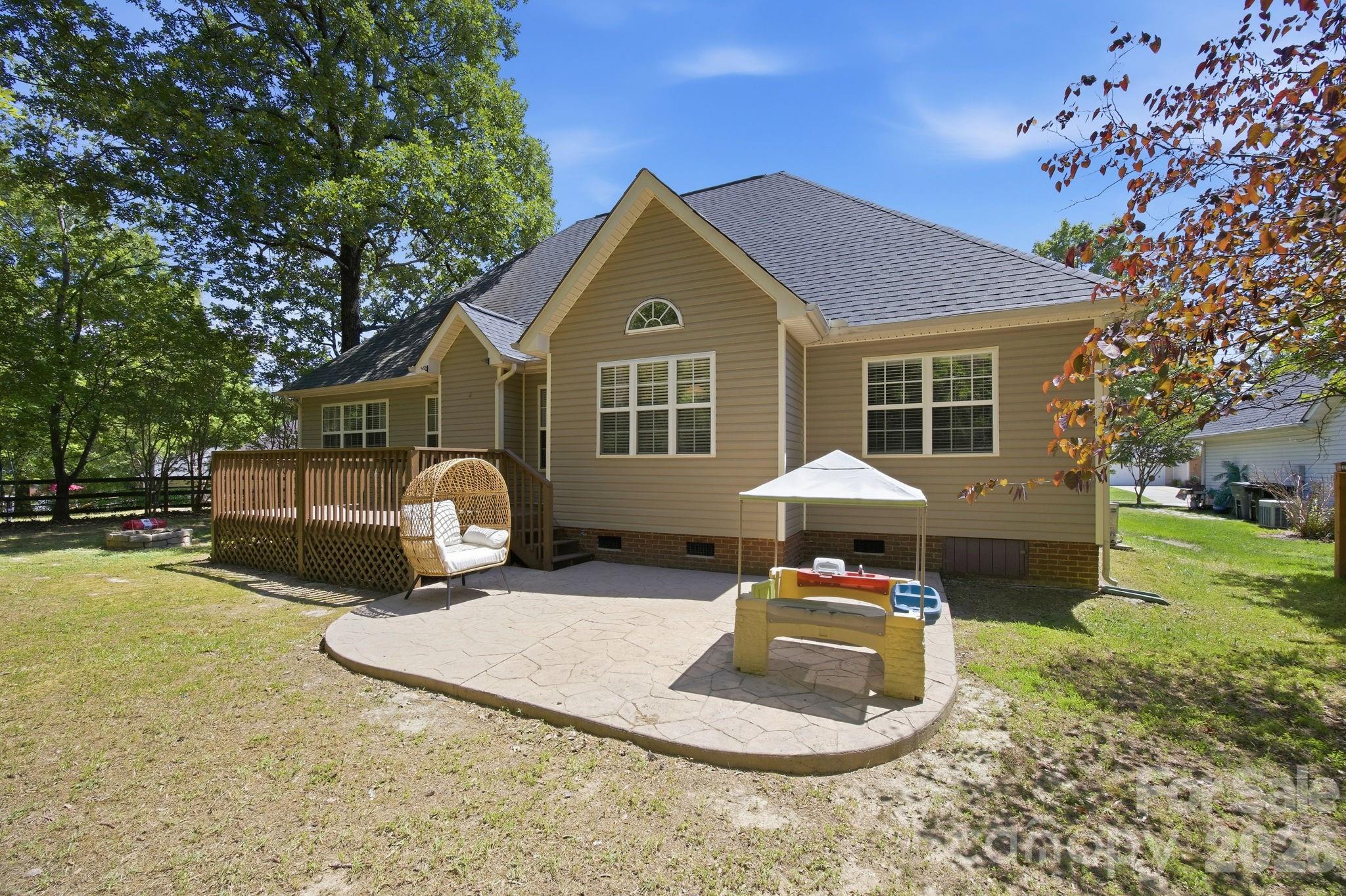 3208 Continental Drive — Monroe