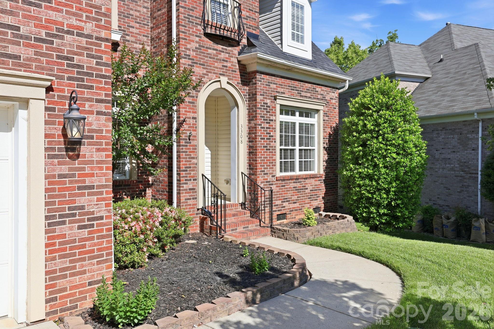 3308 Grandeur Road — Charlotte