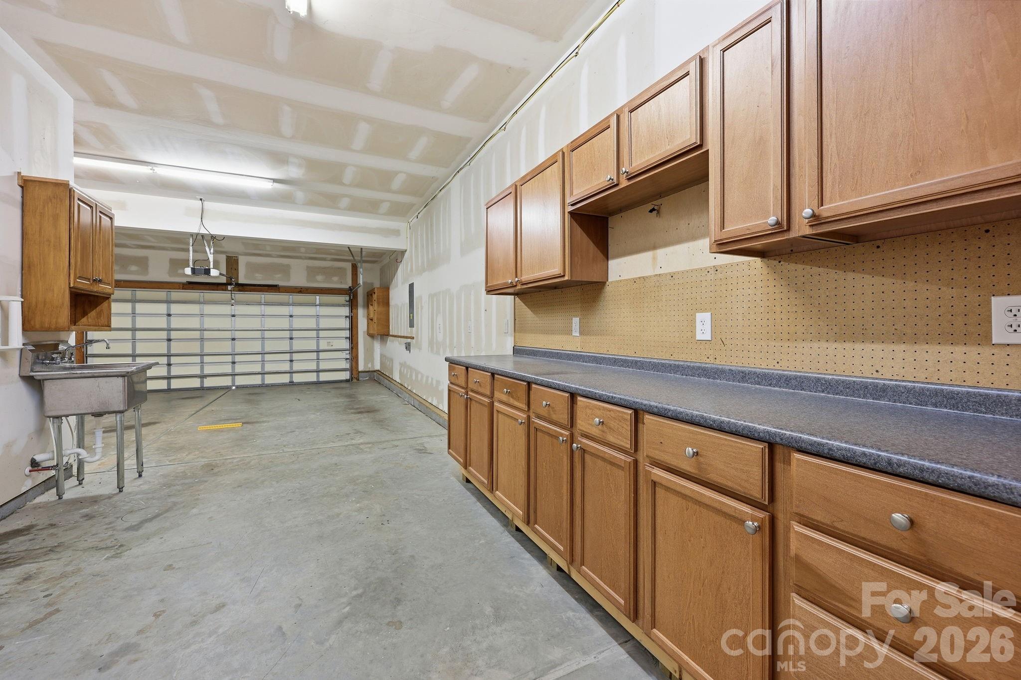 3308 Grandeur Road — Charlotte