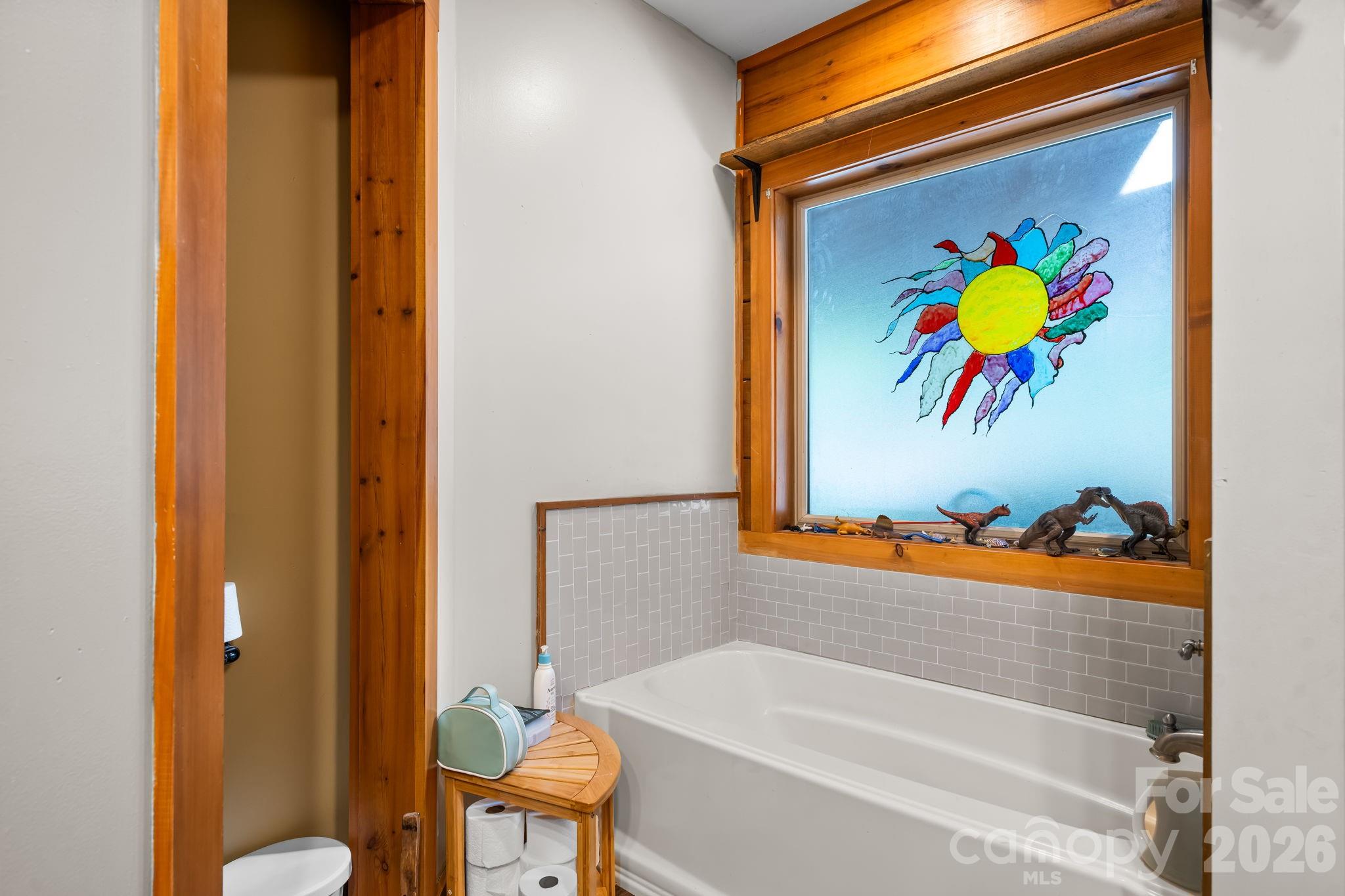 3355 Helton Hartley Place — Lenoir