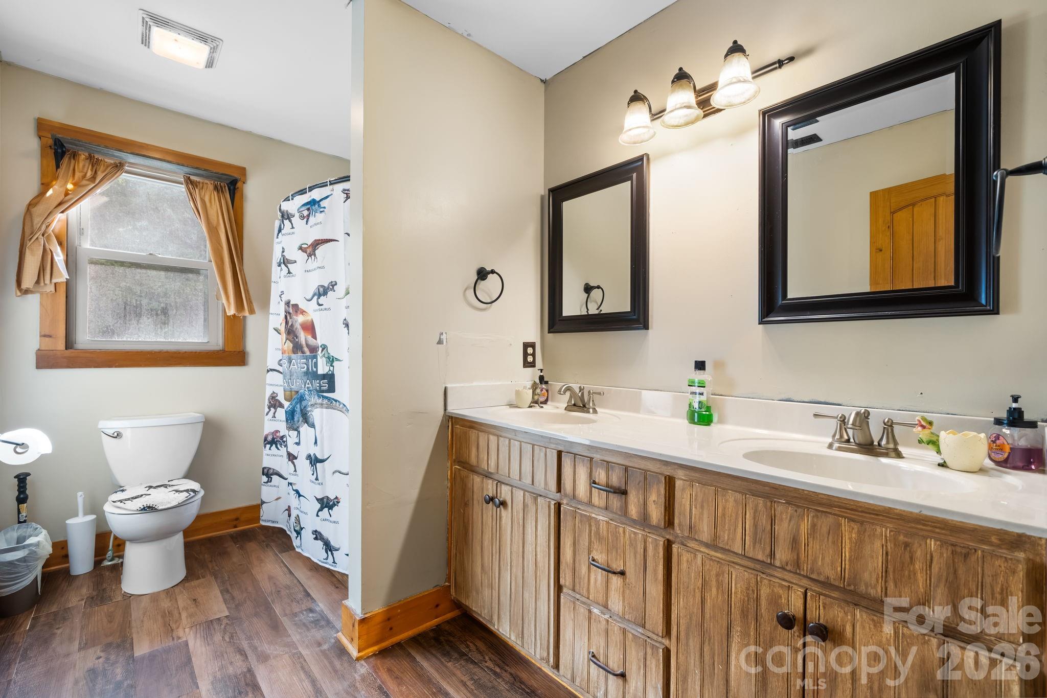 3355 Helton Hartley Place — Lenoir