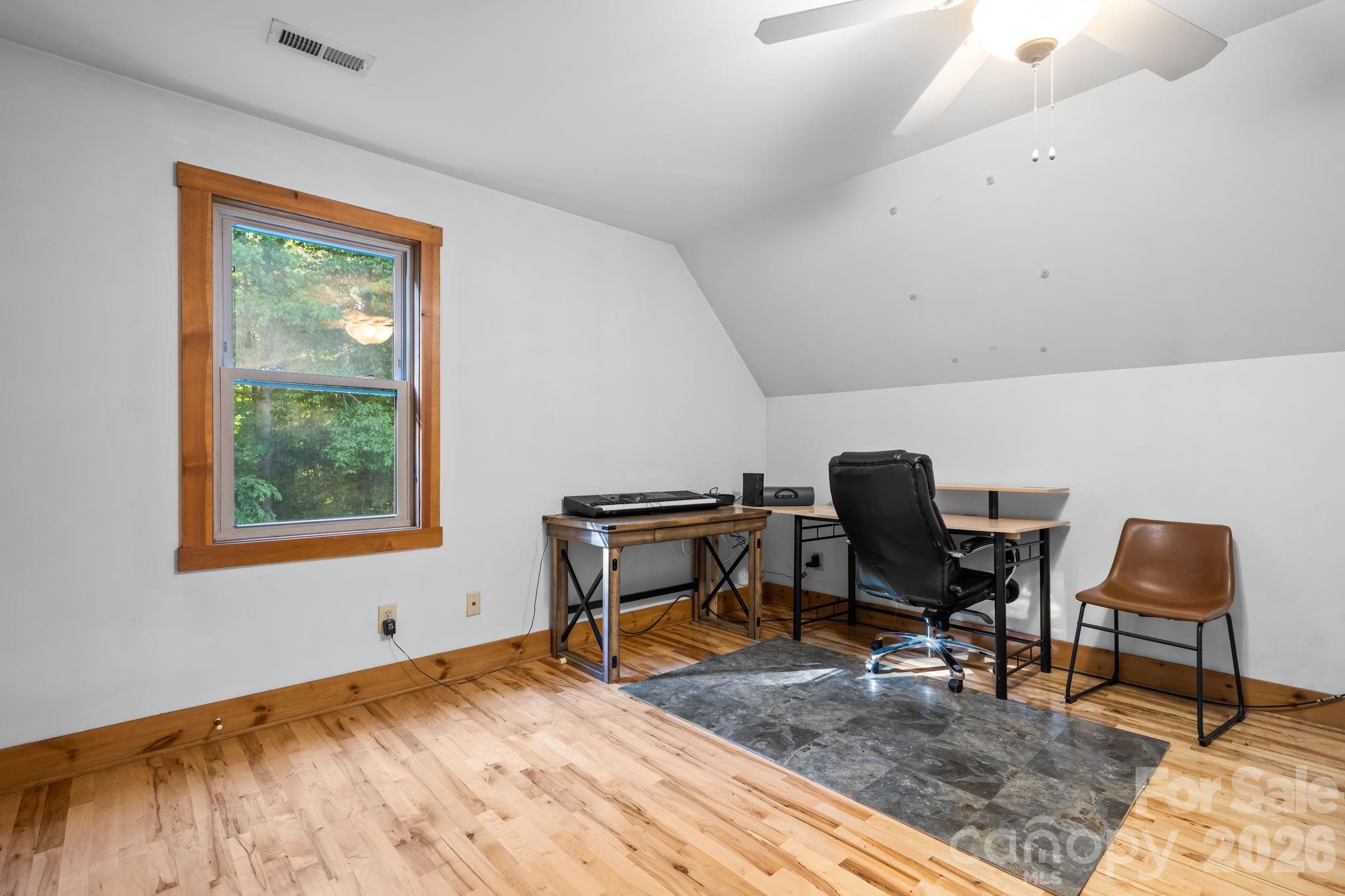3355 Helton Hartley Place — Lenoir
