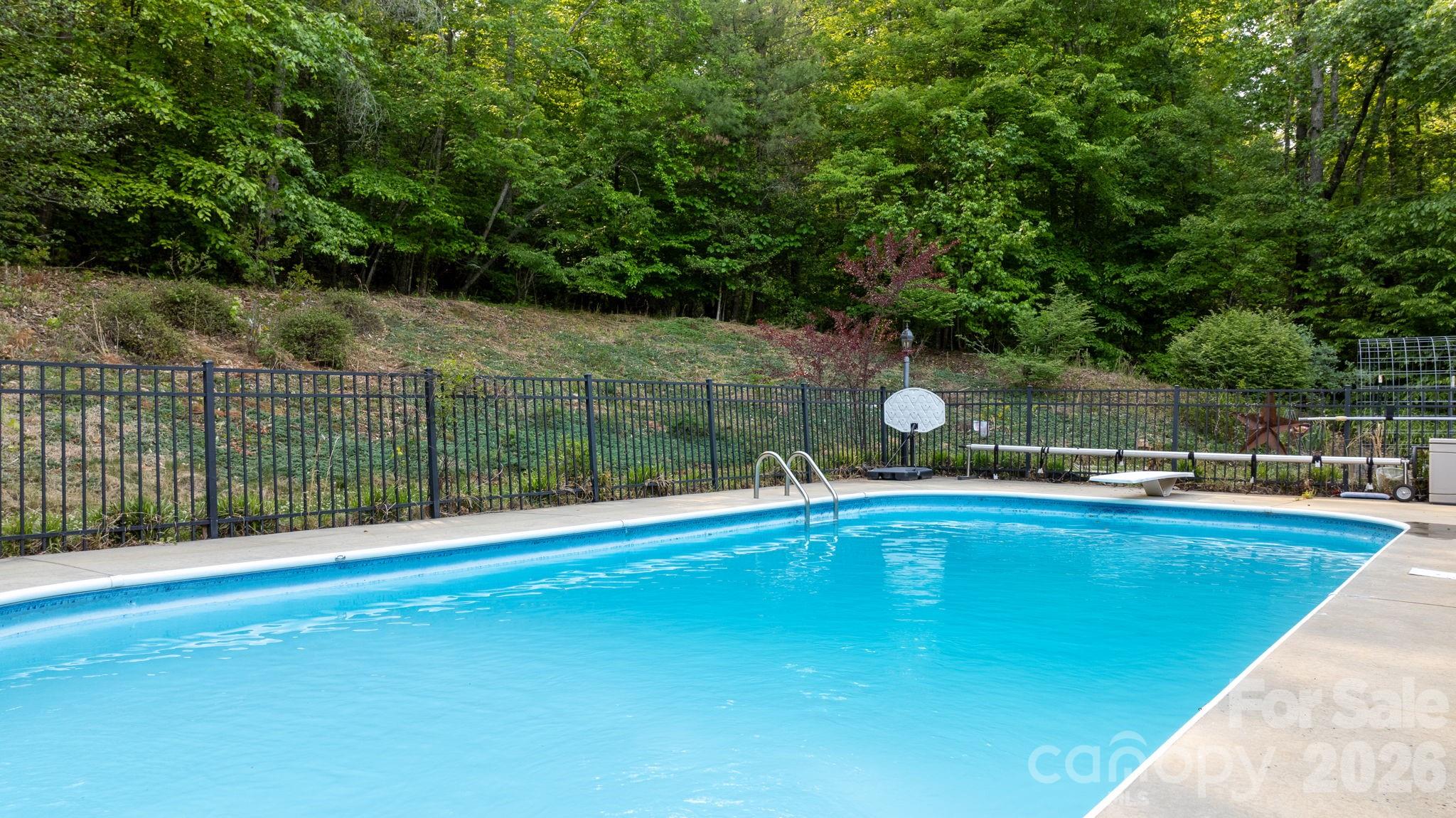 3355 Helton Hartley Place — Lenoir