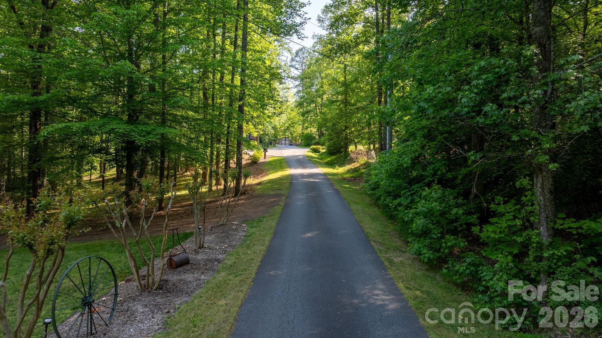 3355 Helton Hartley Place — Lenoir