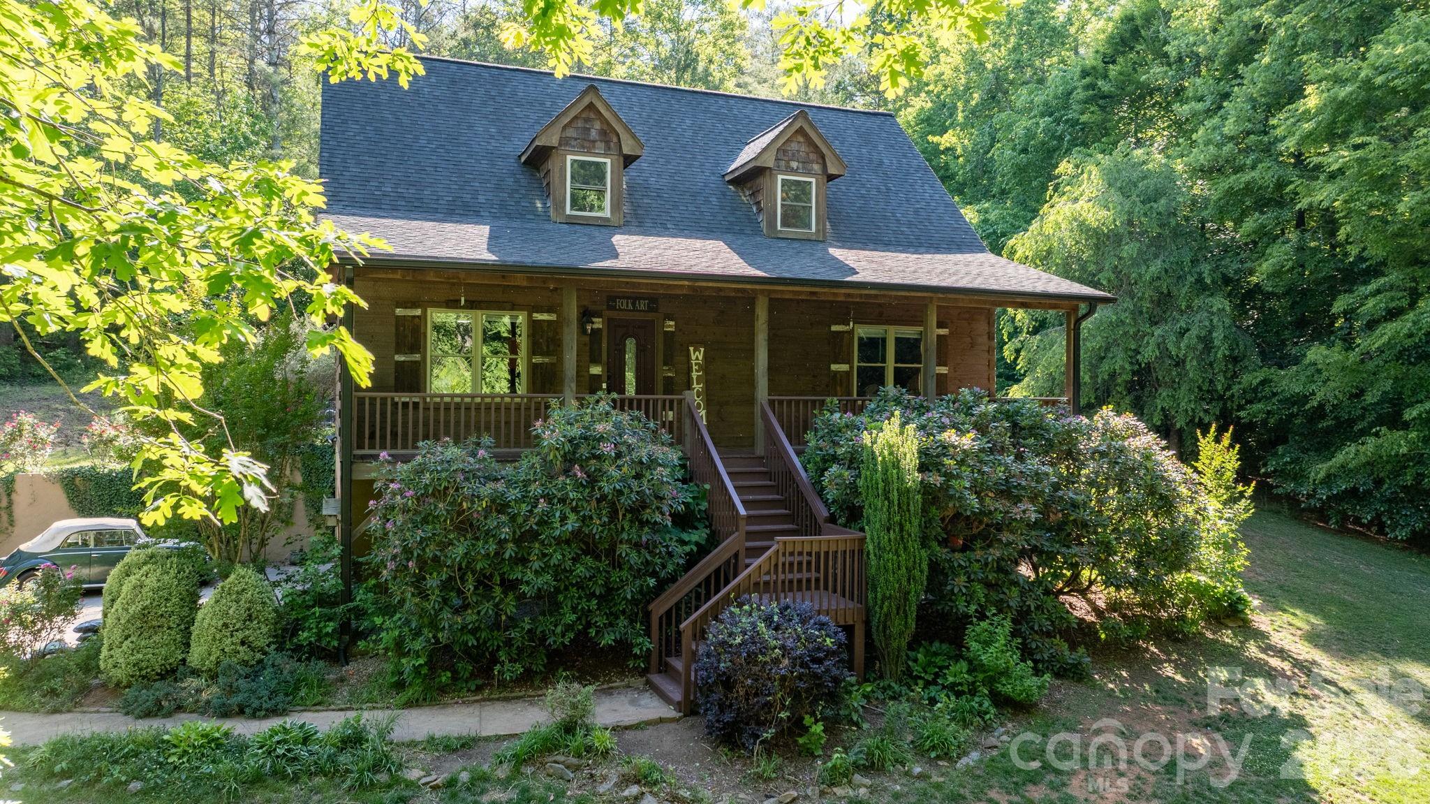3355 Helton Hartley Place — Lenoir