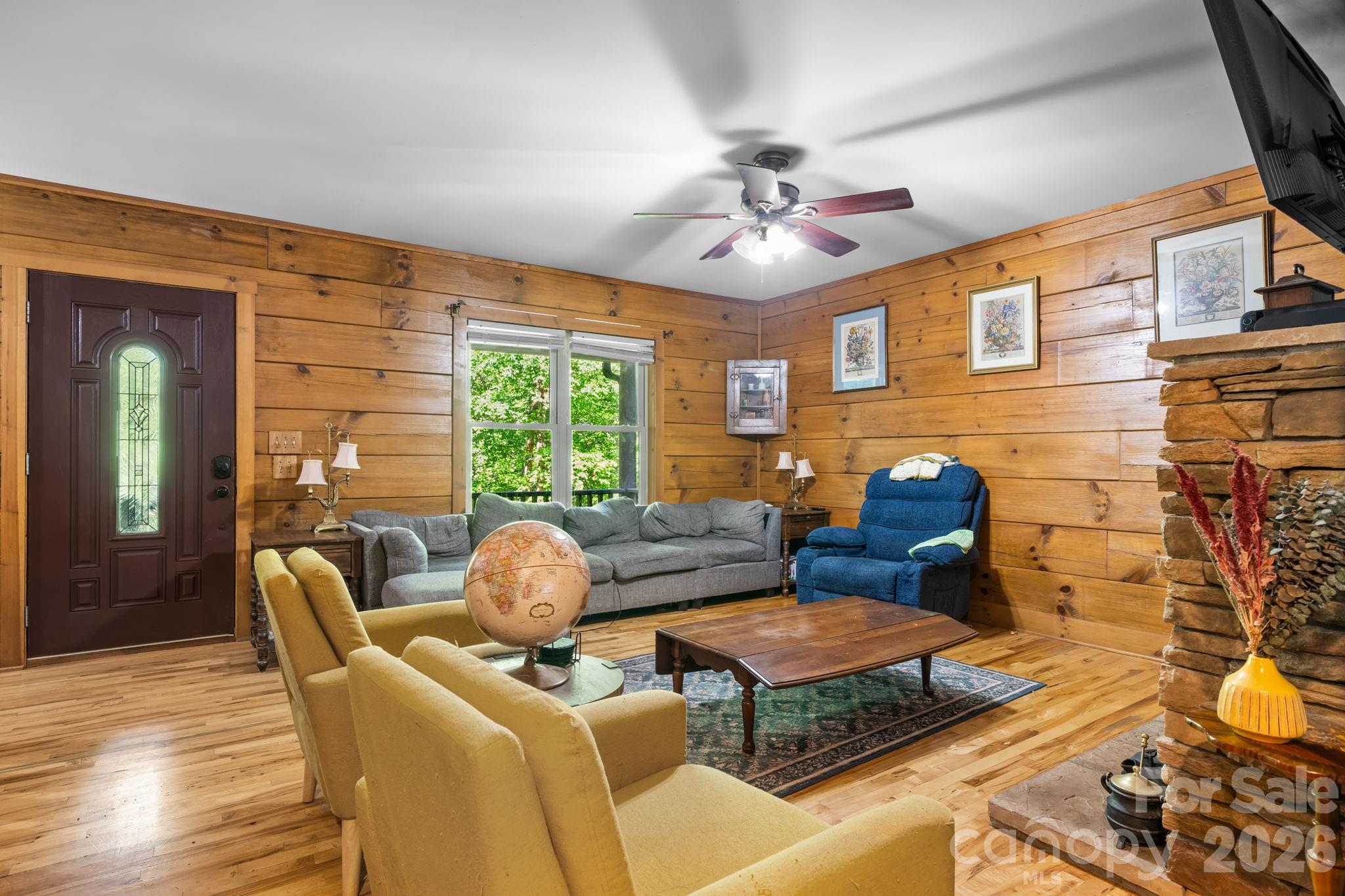 3355 Helton Hartley Place — Lenoir