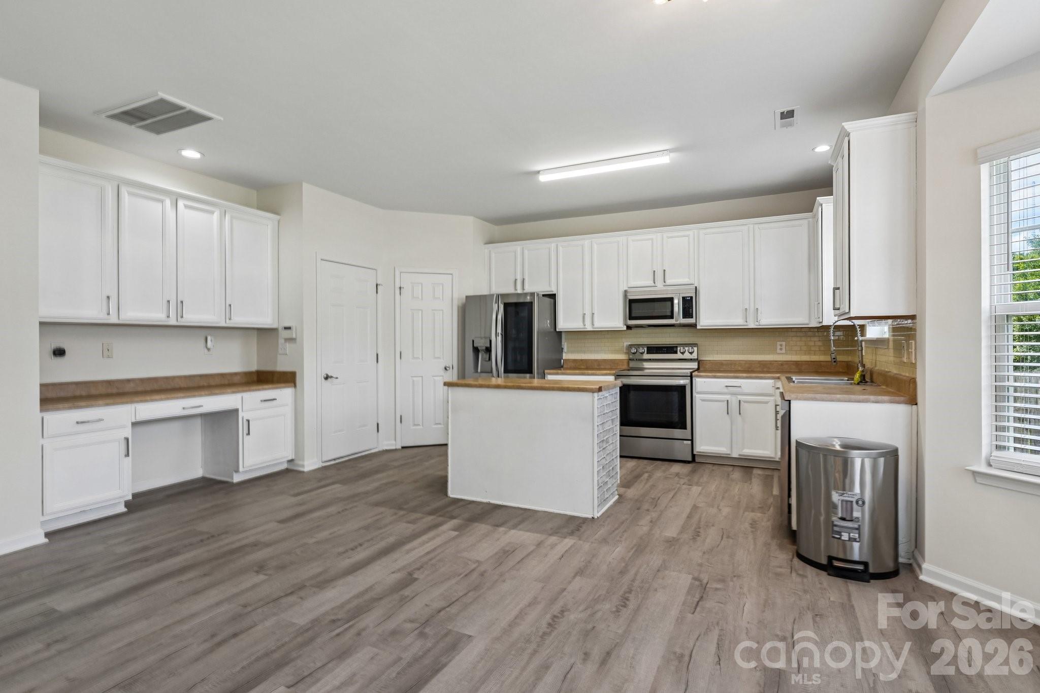 9621 Rothman Lane — Charlotte