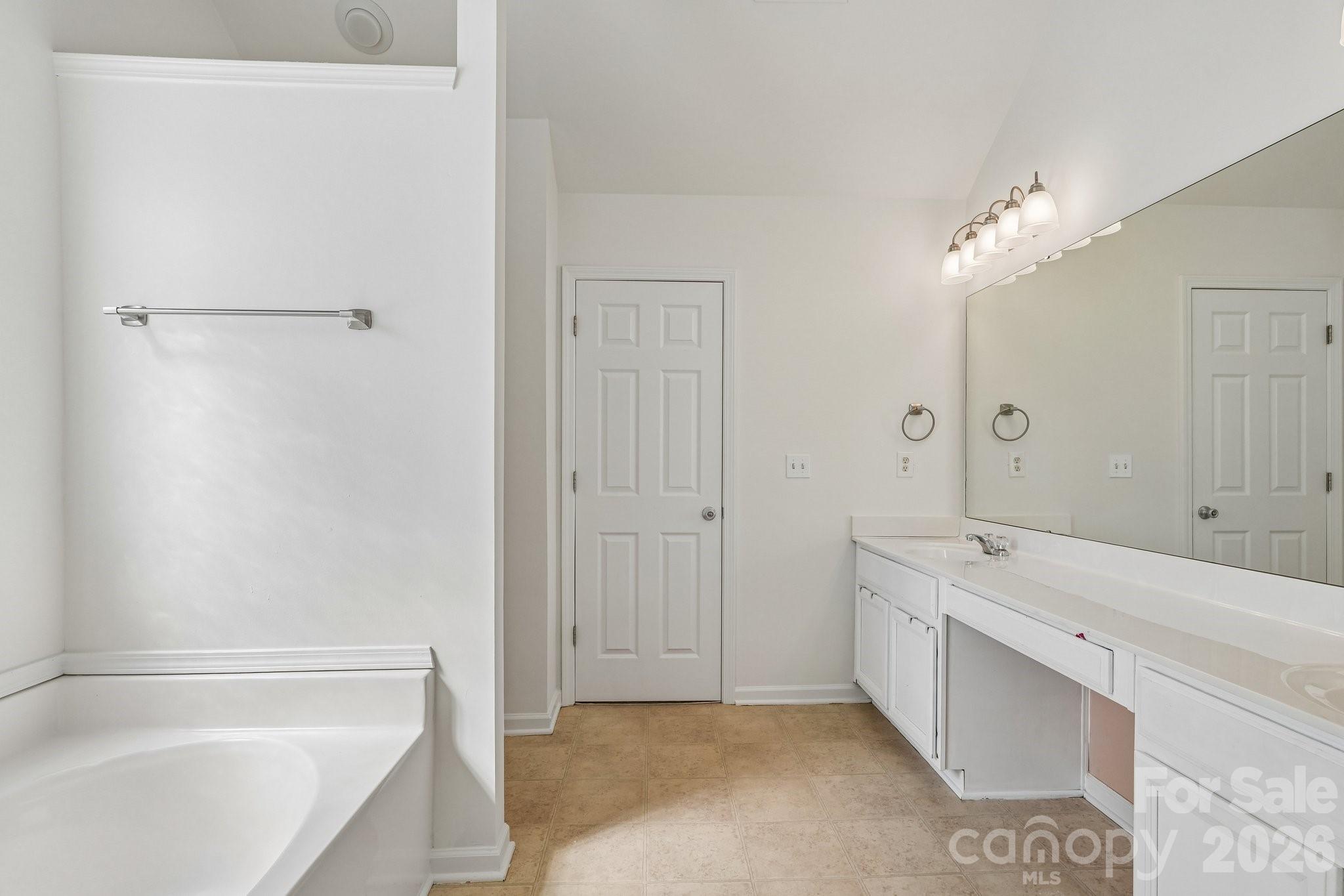 9621 Rothman Lane — Charlotte