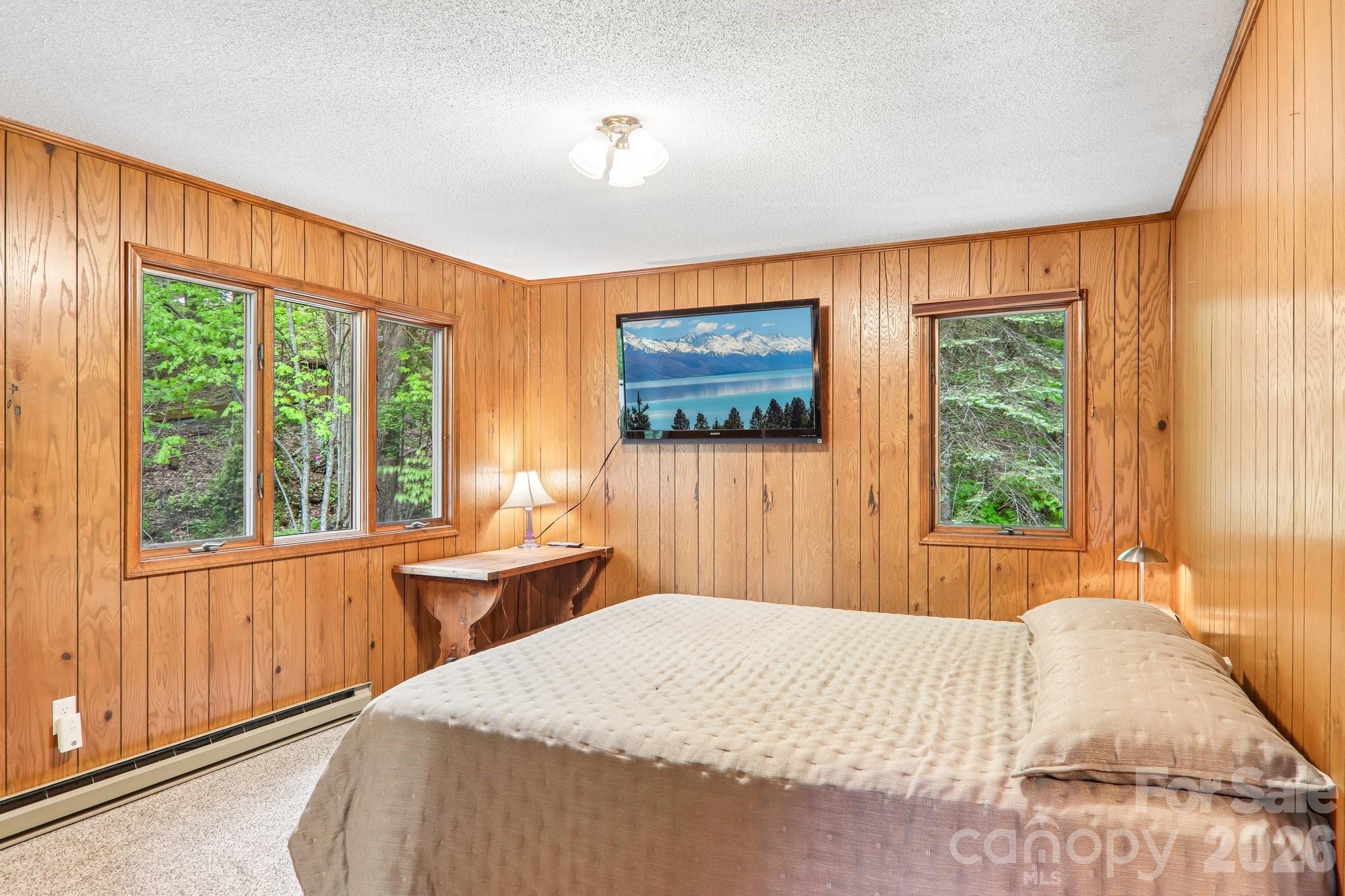 101 Oak Ridge Court — Mars Hill
