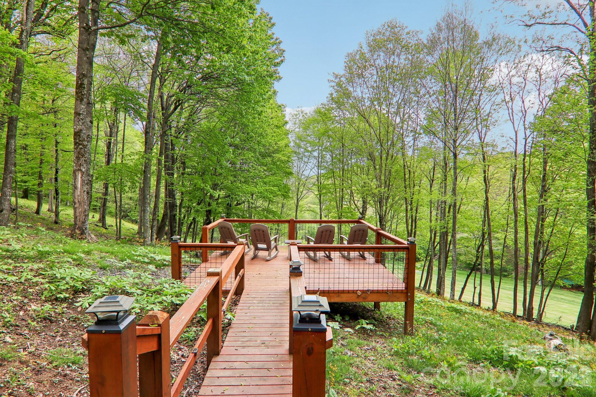 101 Oak Ridge Court — Mars Hill