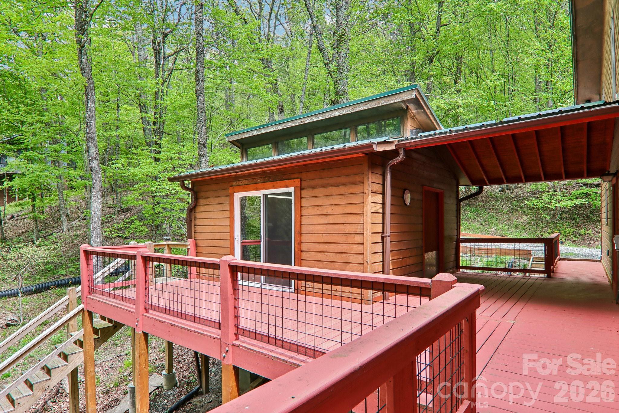 101 Oak Ridge Court — Mars Hill