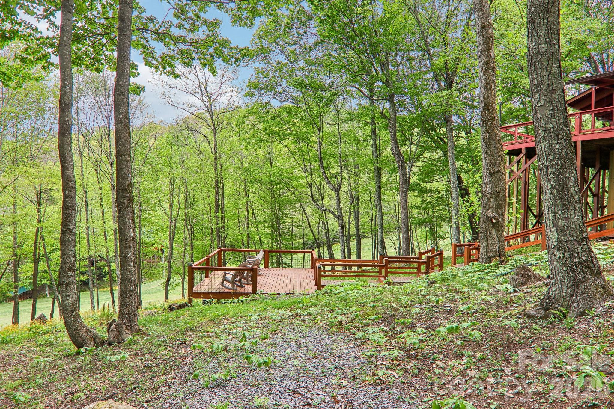101 Oak Ridge Court — Mars Hill