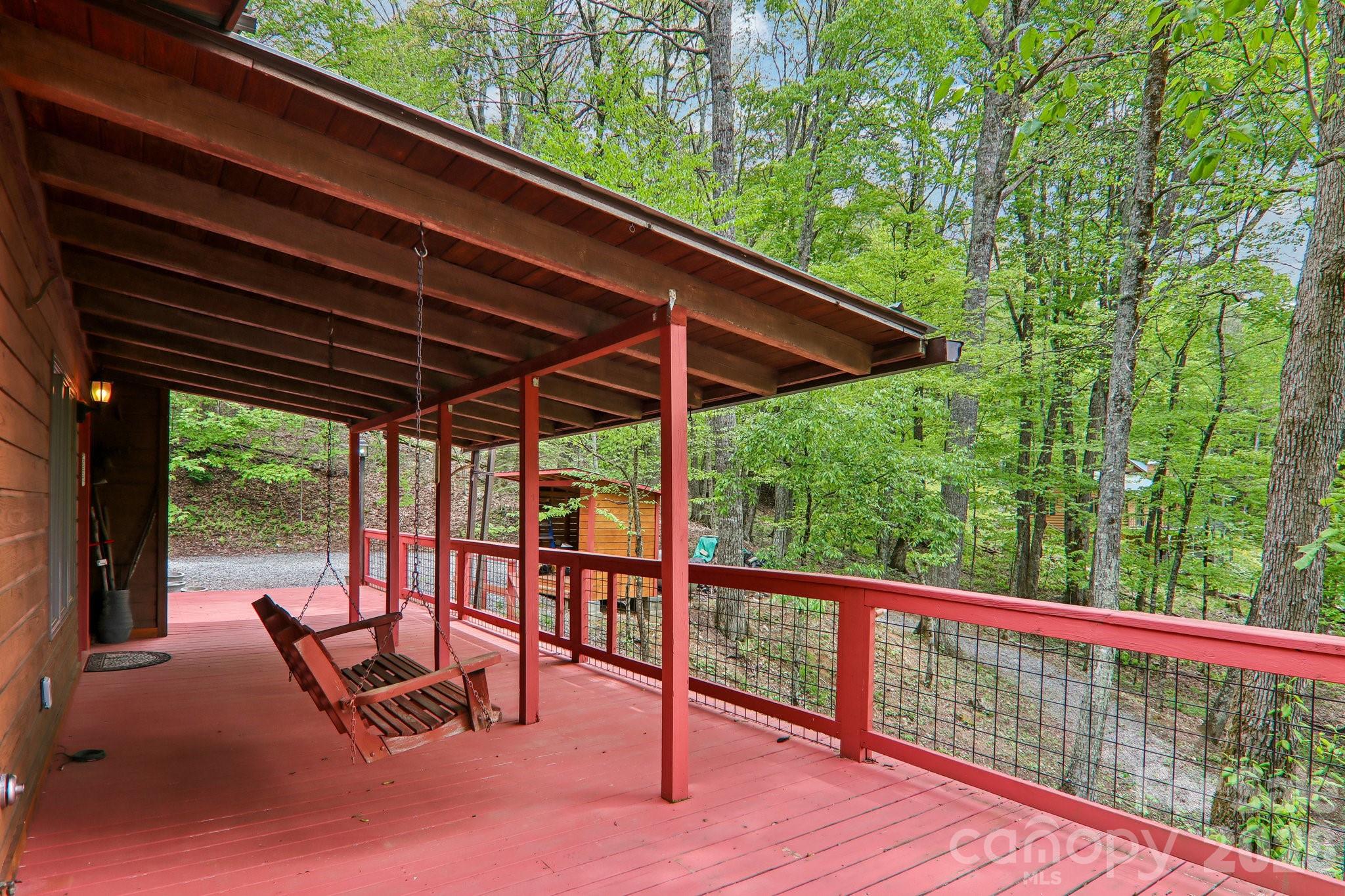 101 Oak Ridge Court — Mars Hill