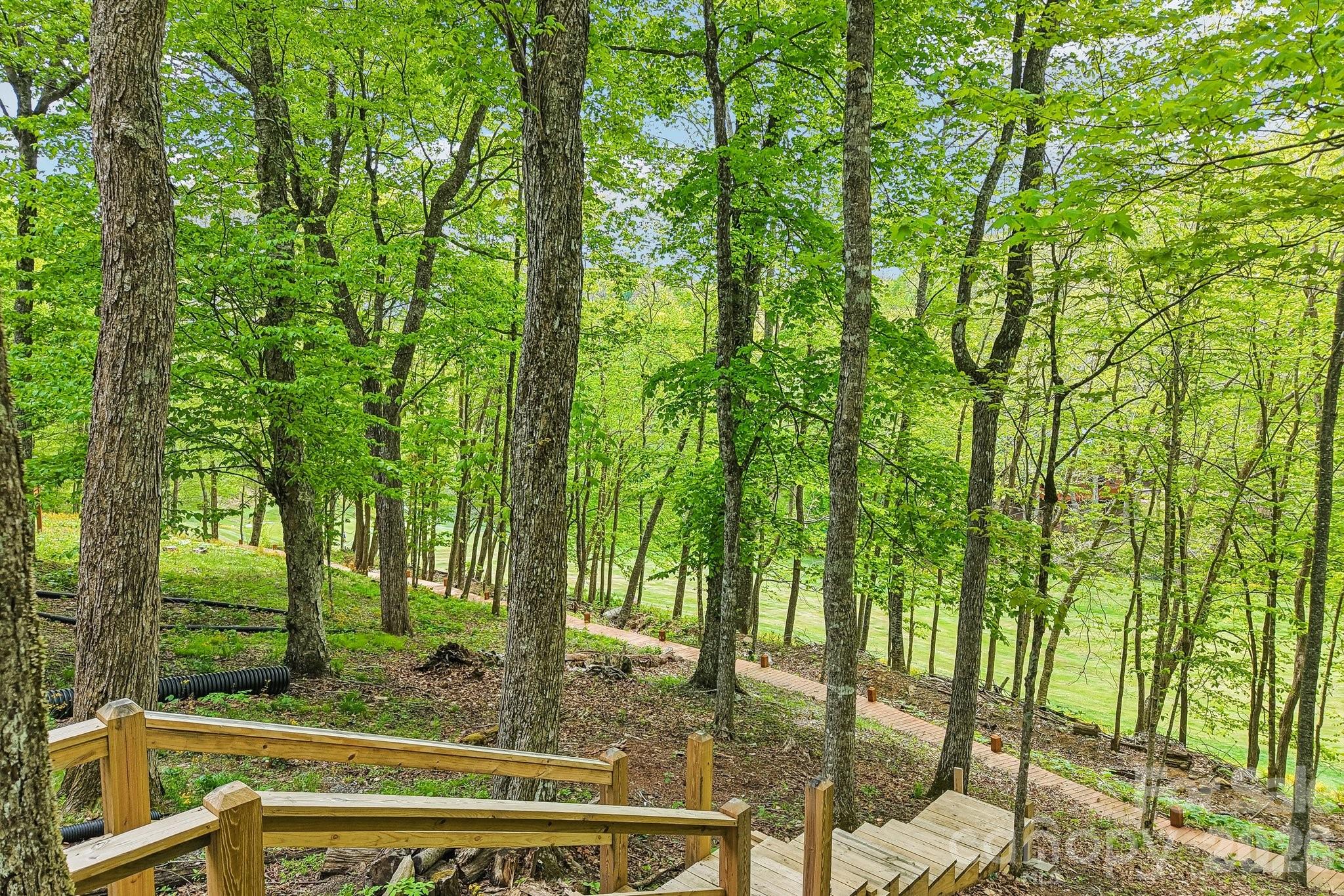 101 Oak Ridge Court — Mars Hill