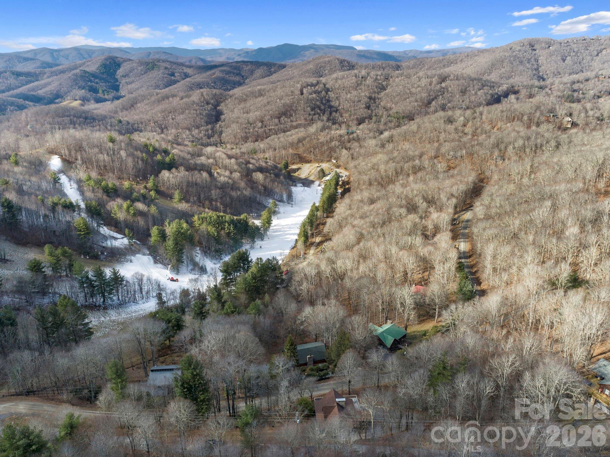 101 Oak Ridge Court — Mars Hill
