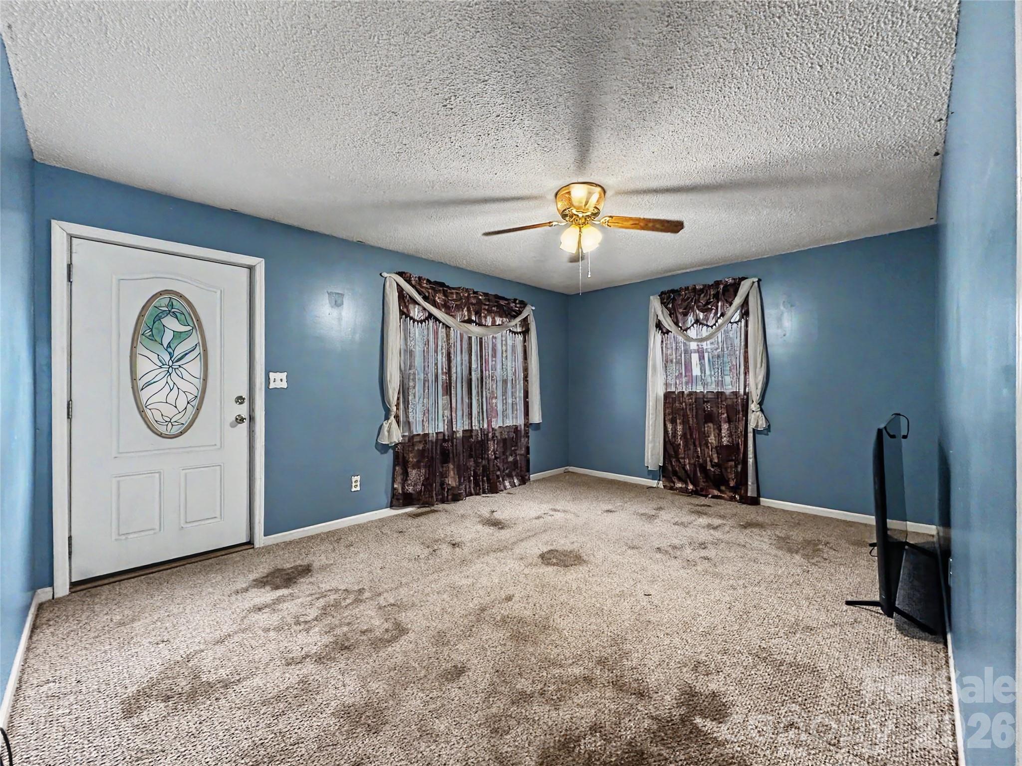 169 Hemingway Lane — Statesville