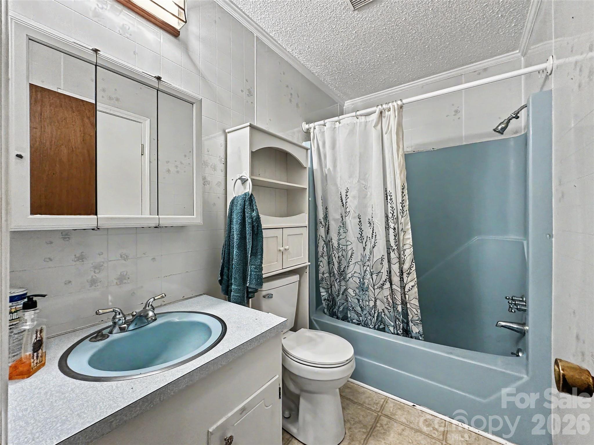 169 Hemingway Lane — Statesville
