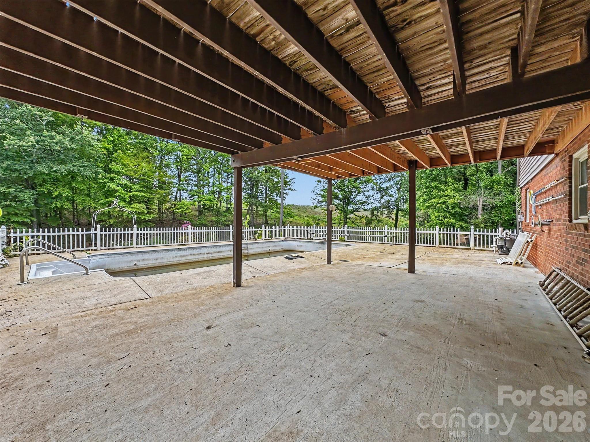 169 Hemingway Lane — Statesville