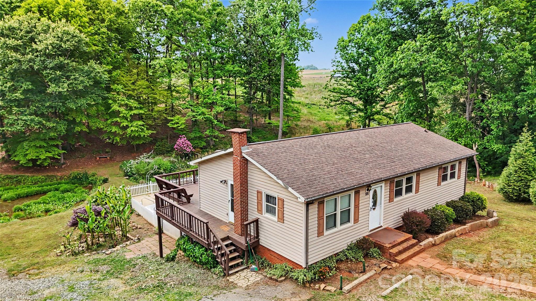 169 Hemingway Lane — Statesville