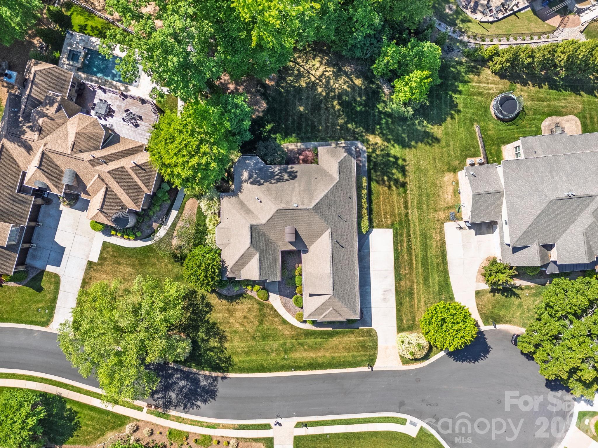 3138 rappahannock Court #16 — Matthews