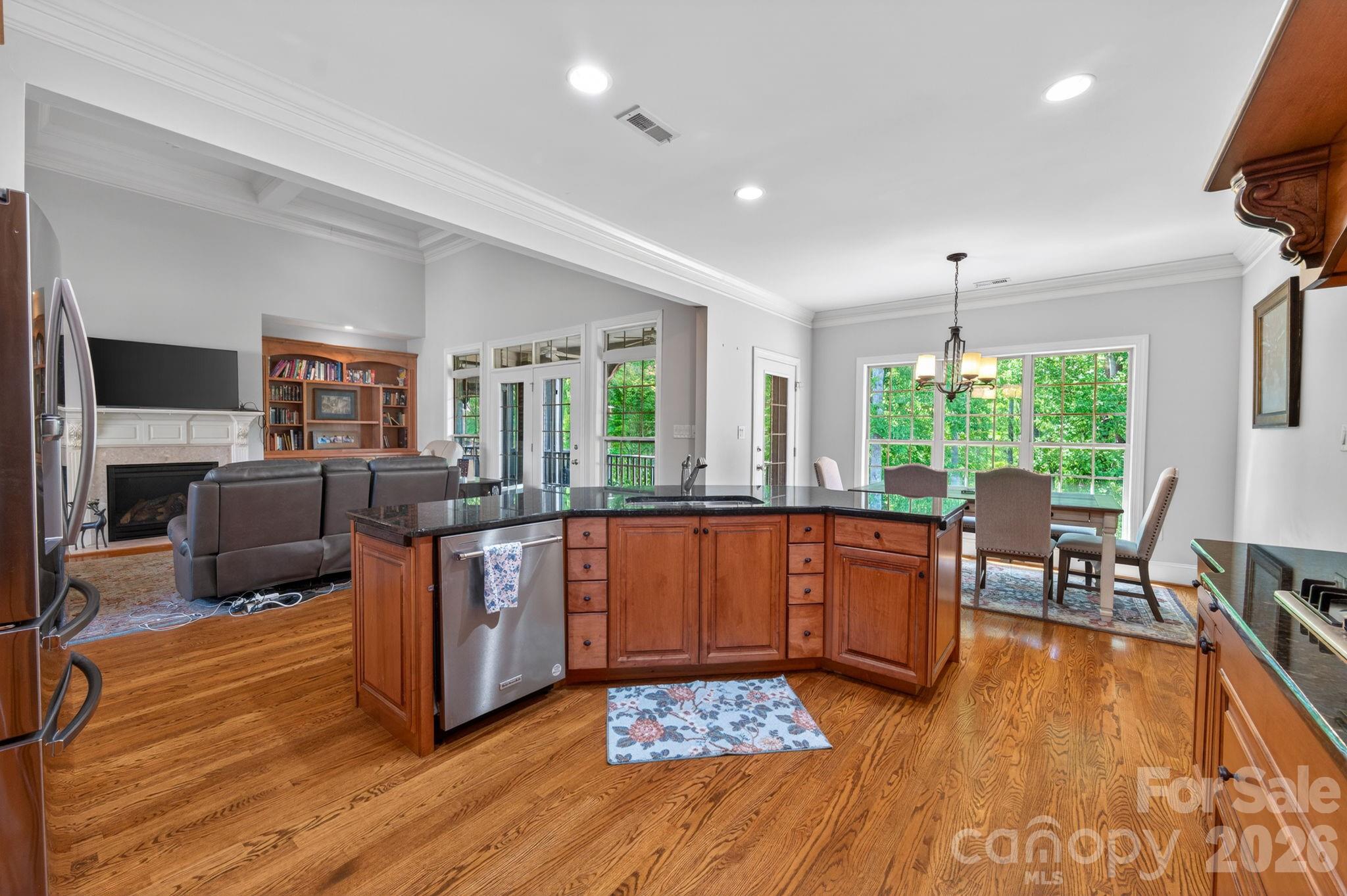 3138 rappahannock Court #16 — Matthews