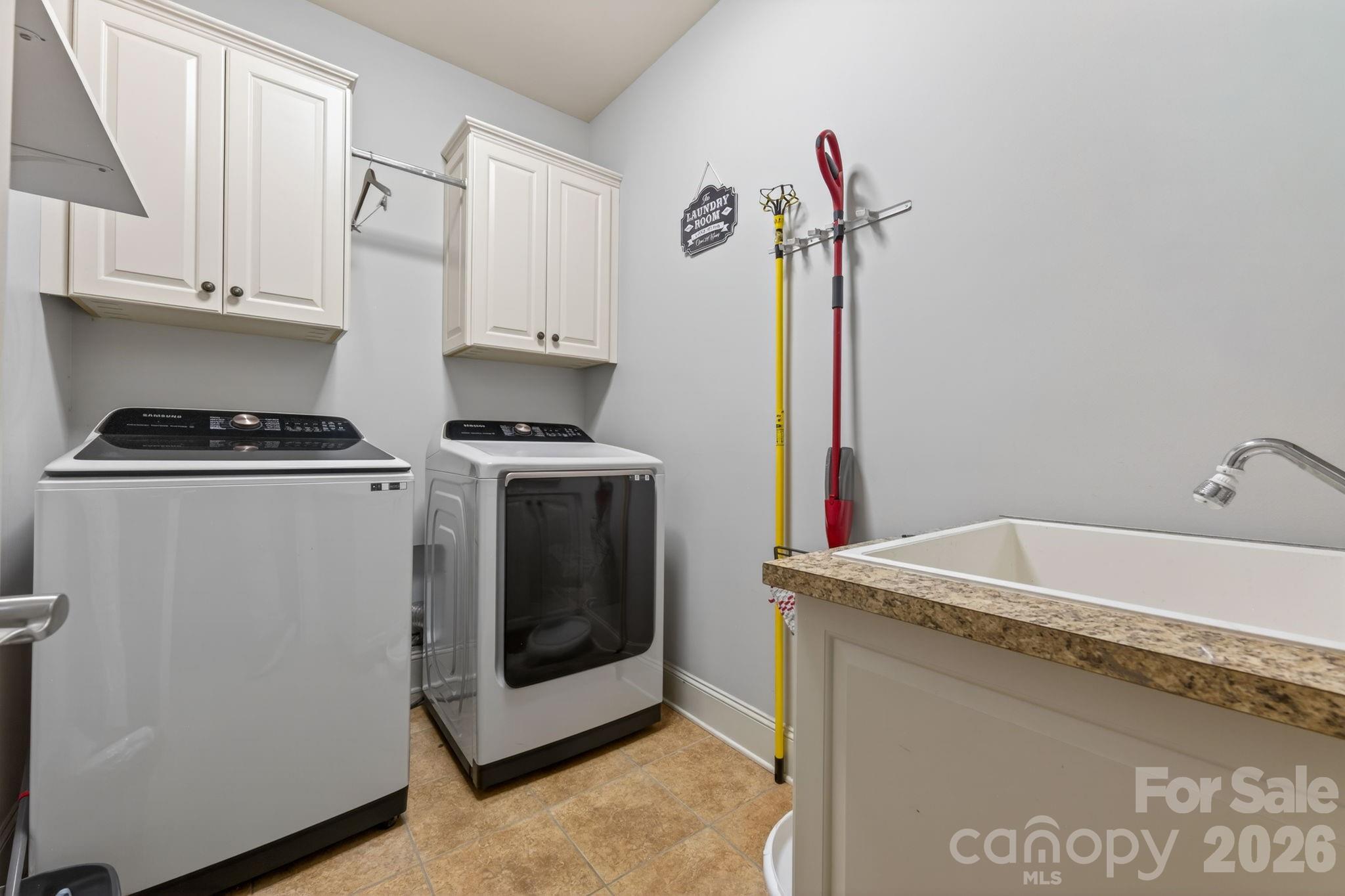 3138 rappahannock Court #16 — Matthews