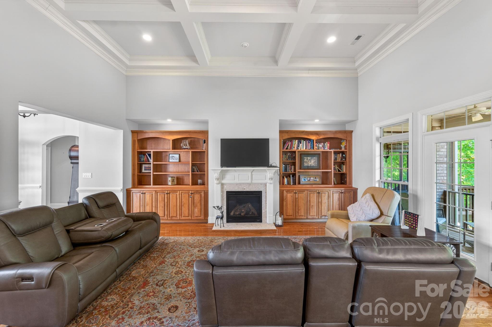 3138 rappahannock Court #16 — Matthews