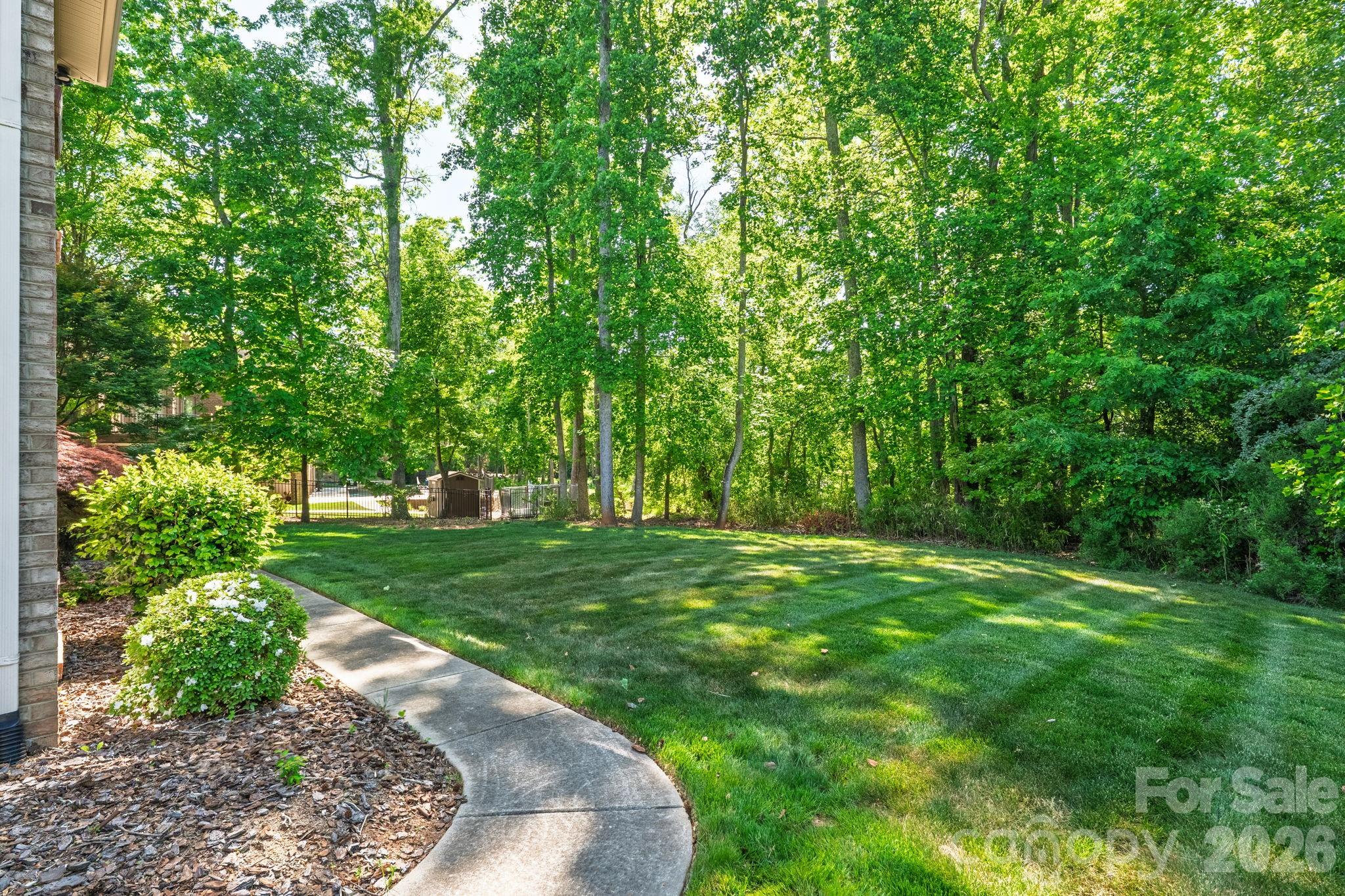 3138 rappahannock Court #16 — Matthews