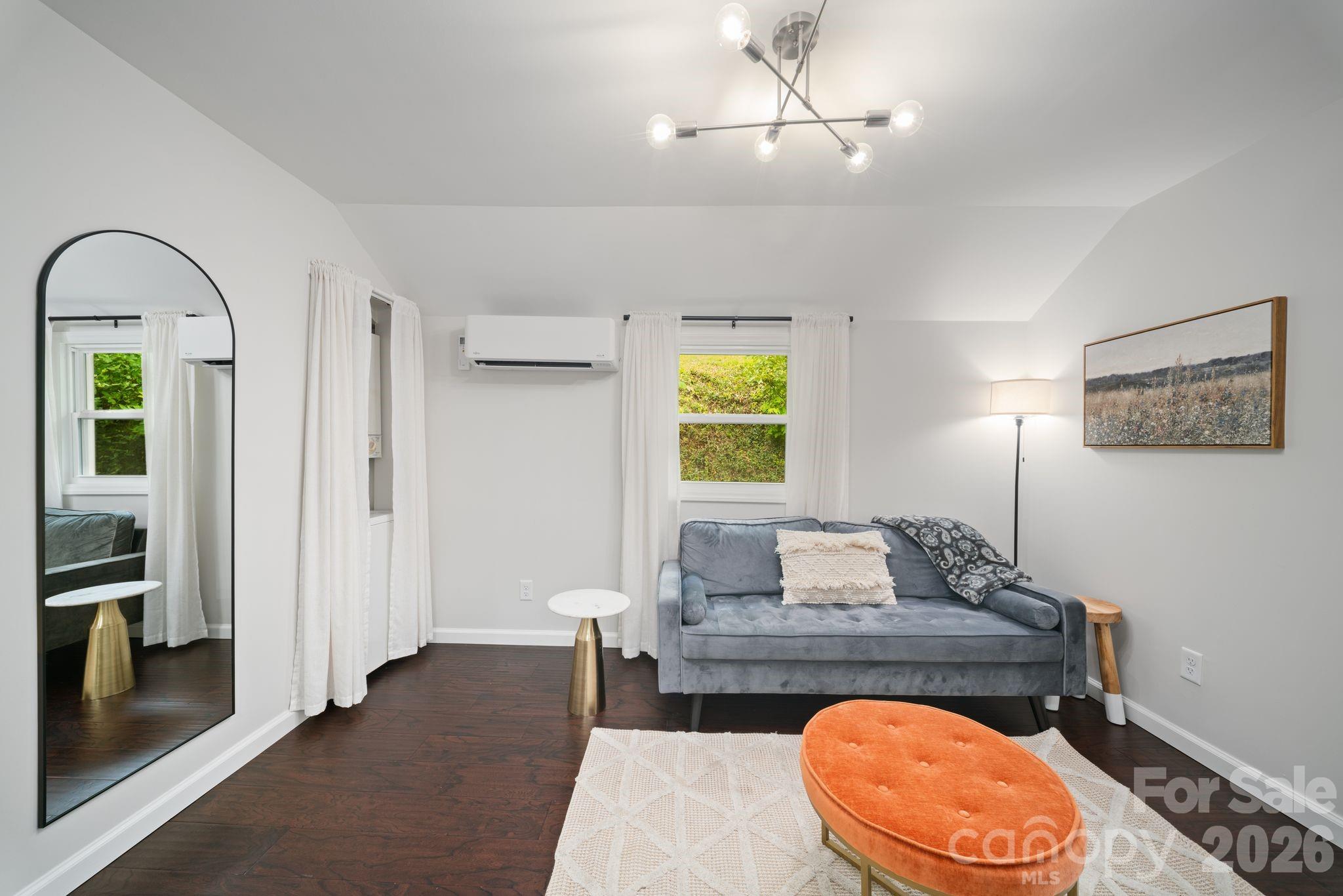 2 Laban Lane — Asheville