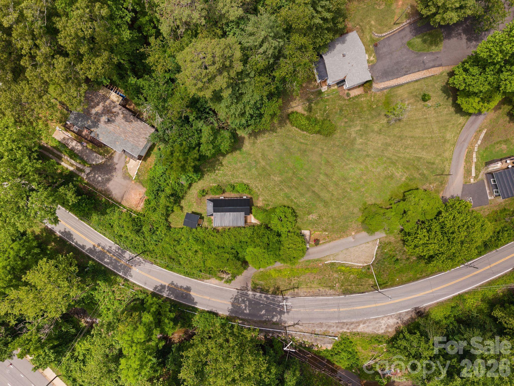 2 Laban Lane — Asheville