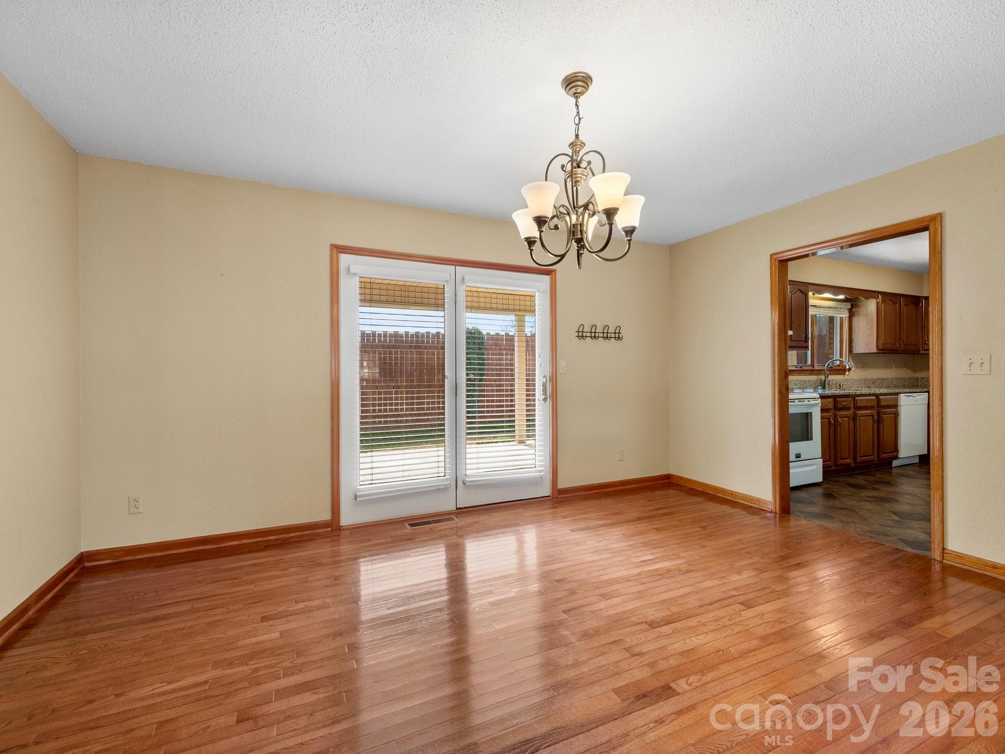 1287 Charlotte Highway — Fairview