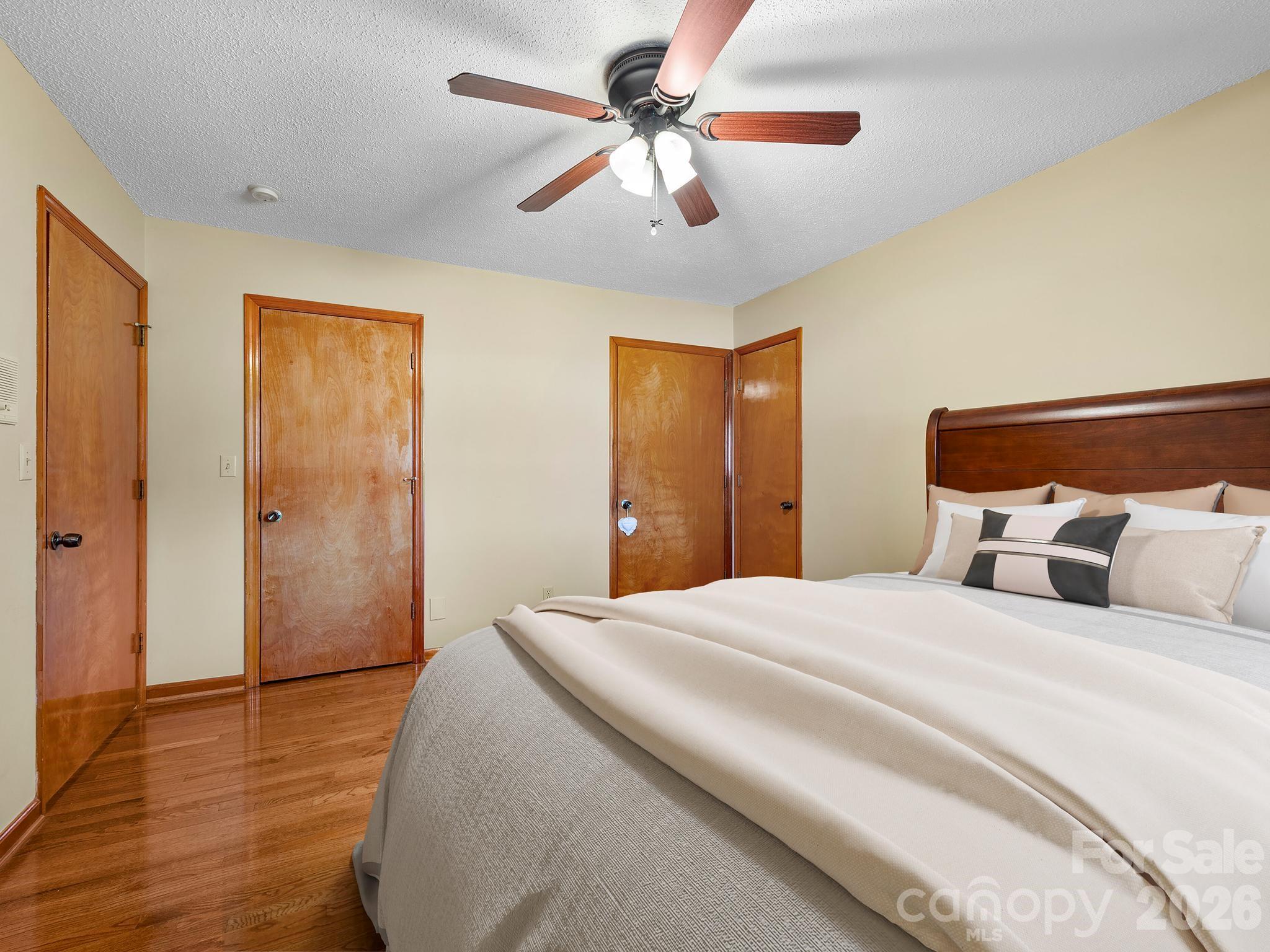 1287 Charlotte Highway — Fairview