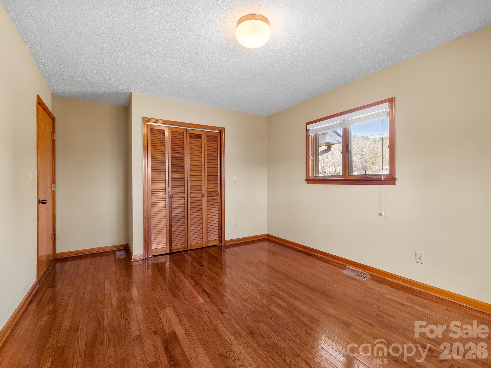 1287 Charlotte Highway — Fairview