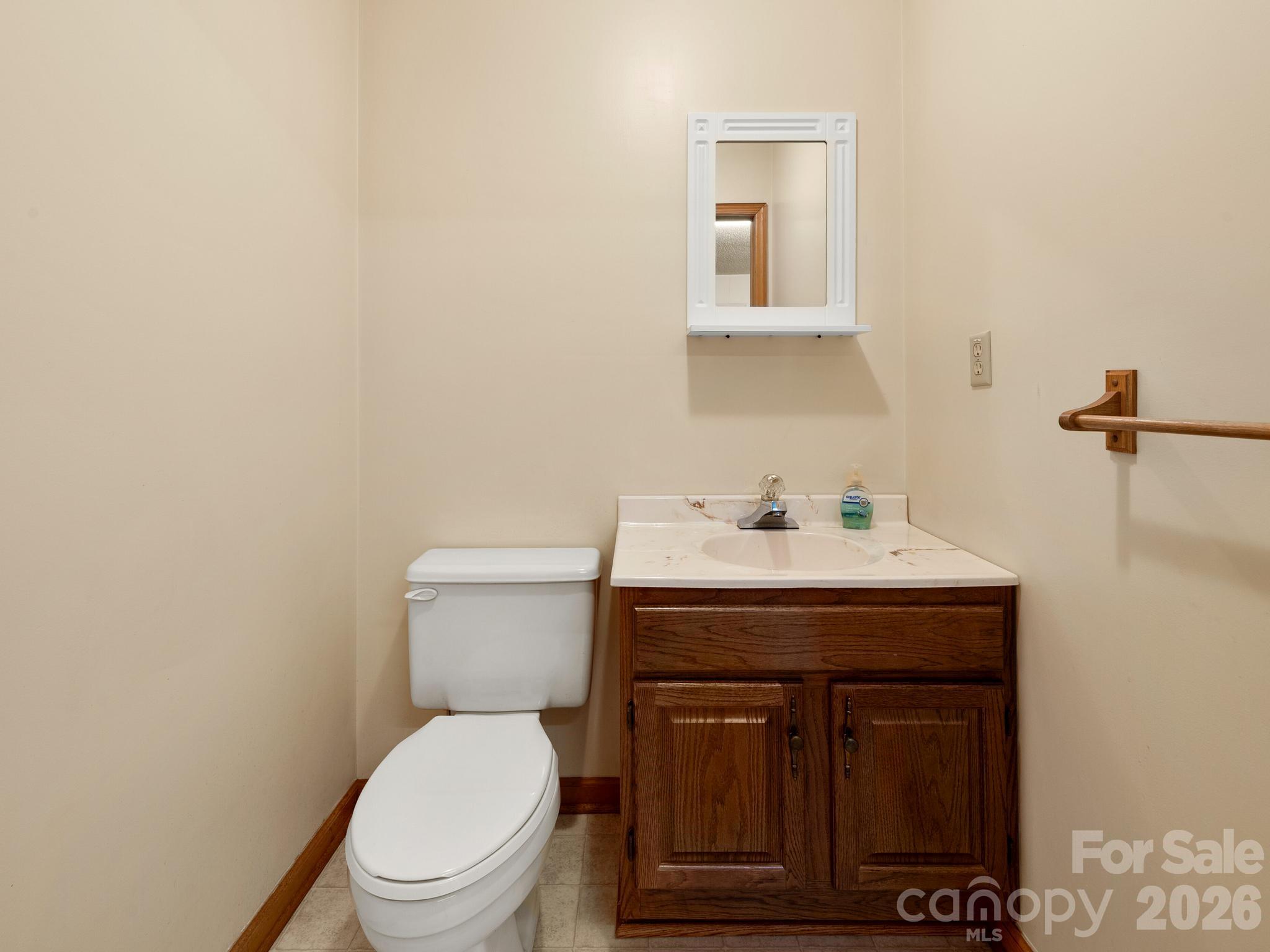 1287 Charlotte Highway — Fairview