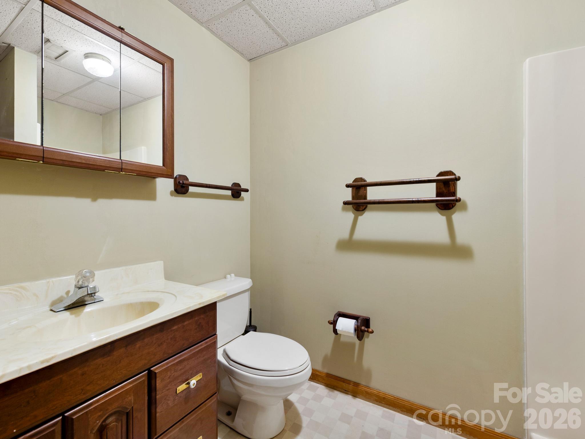 1287 Charlotte Highway — Fairview